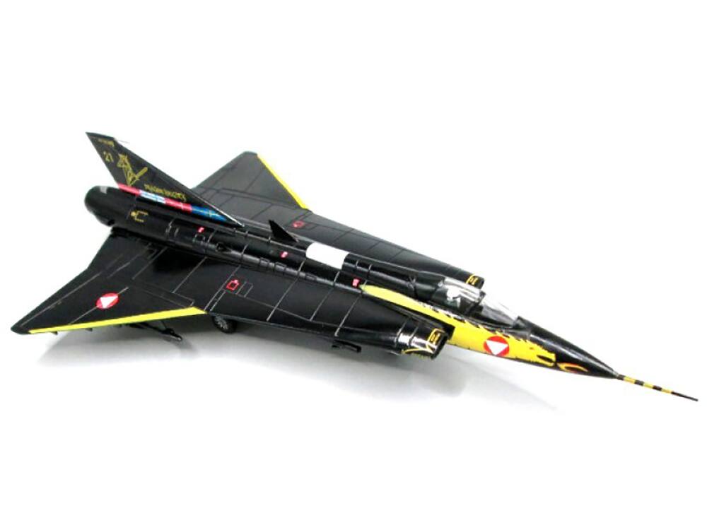 Alt View 4. Aviation 72 - Saab Draken Fighter Aircraft "Dragon Knights, Retirement Livery" (2005) Austrian Air Force 1/72 Model by Aviation 72.
