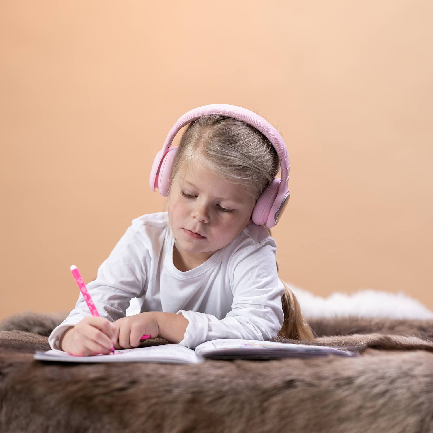 Alt View 5. ONANOFF - StoryPhones Bluetooth Kids Folding On-Ear Storytelling Headphones with Mic, 20 Hours Play Time, Bundle - Pink.