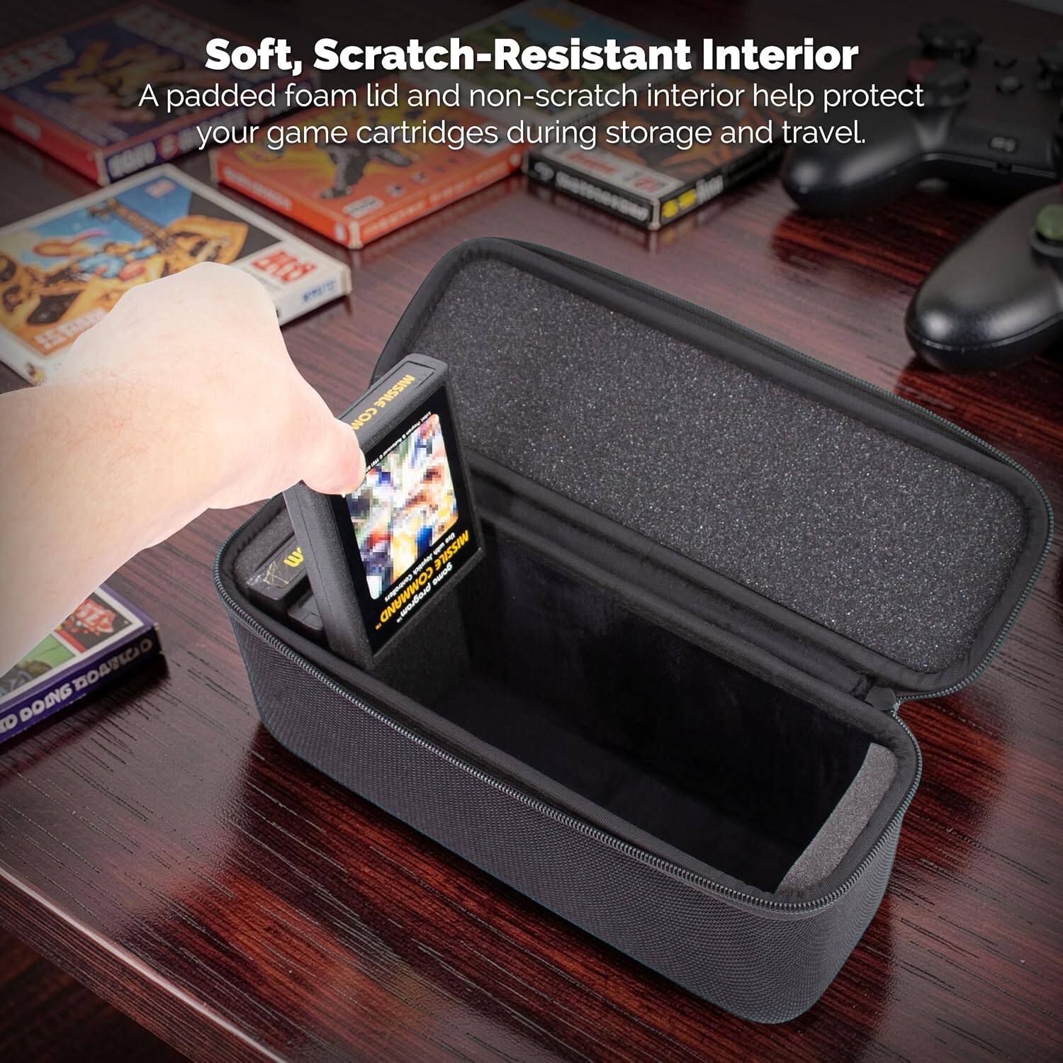 Soft, Scratch-Resistant Interior  
A padded foam lid and non-scratch interior help protect your game cartridges during storage and travel.