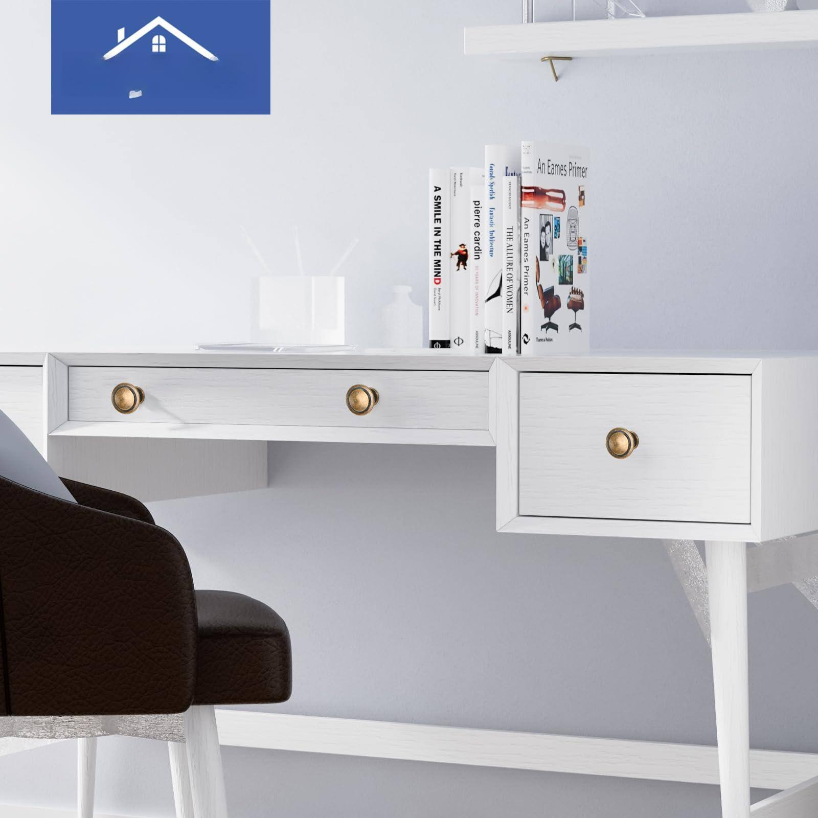 A SMILE IN THE MIND  
Pierre Cardin  
THE ALLE Fames BIKE  
An Eames Primer