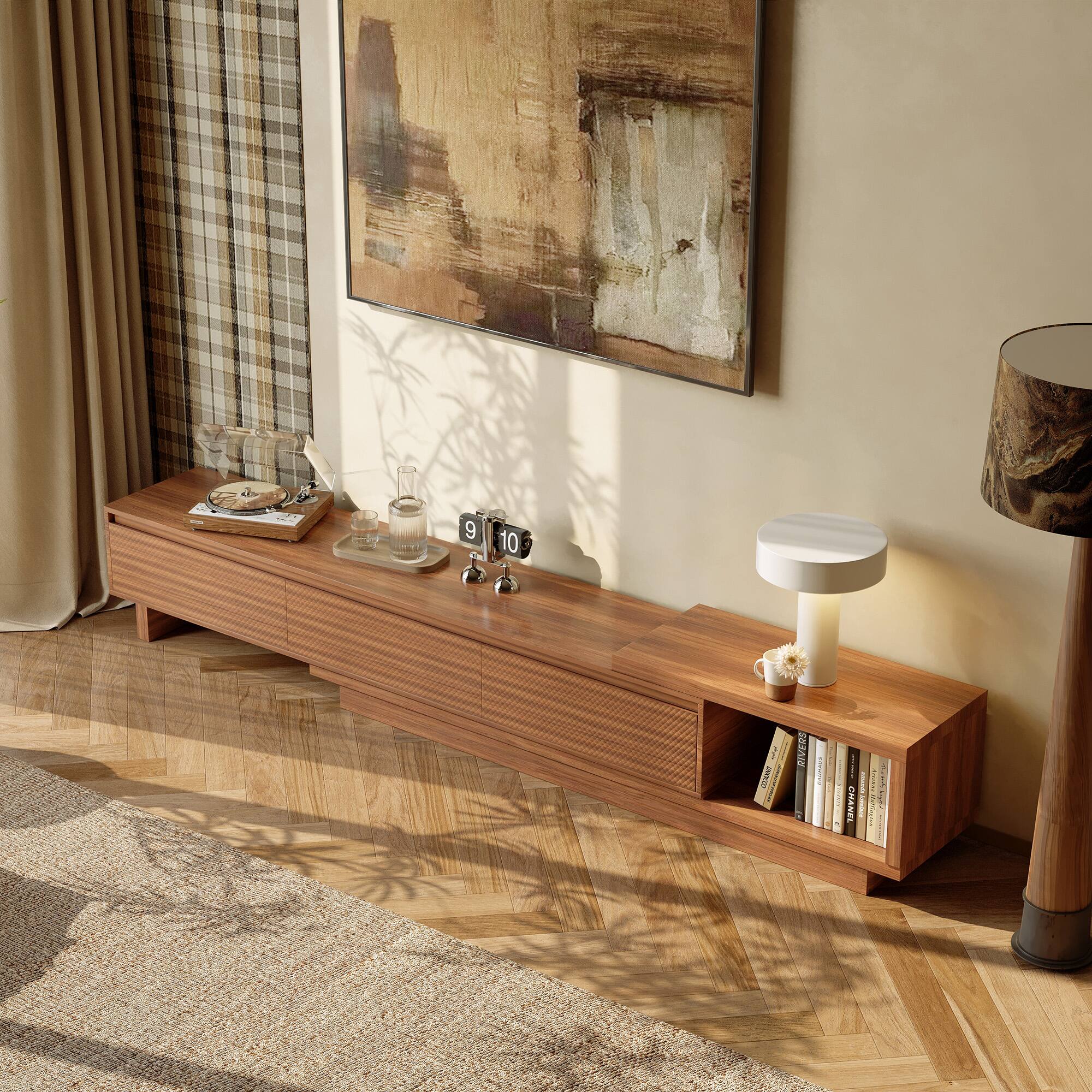 9 10 3 i Cdaaer SA | | I : I I | CEES CHANEL I .