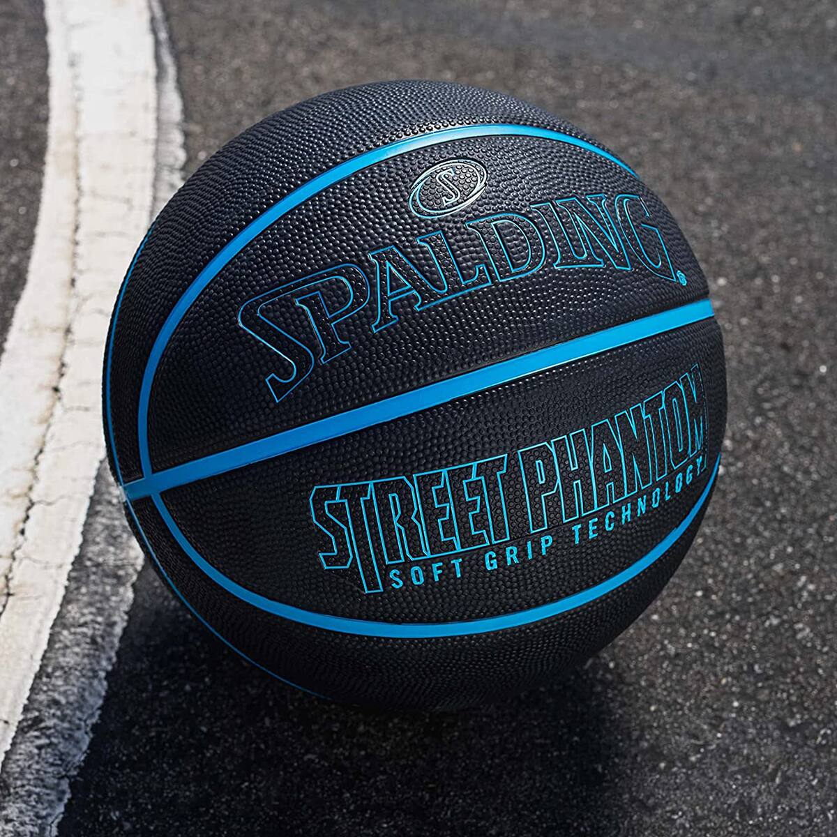 SPALDING STREET PHANTOM SOFT GRIP TECHNOLOGY