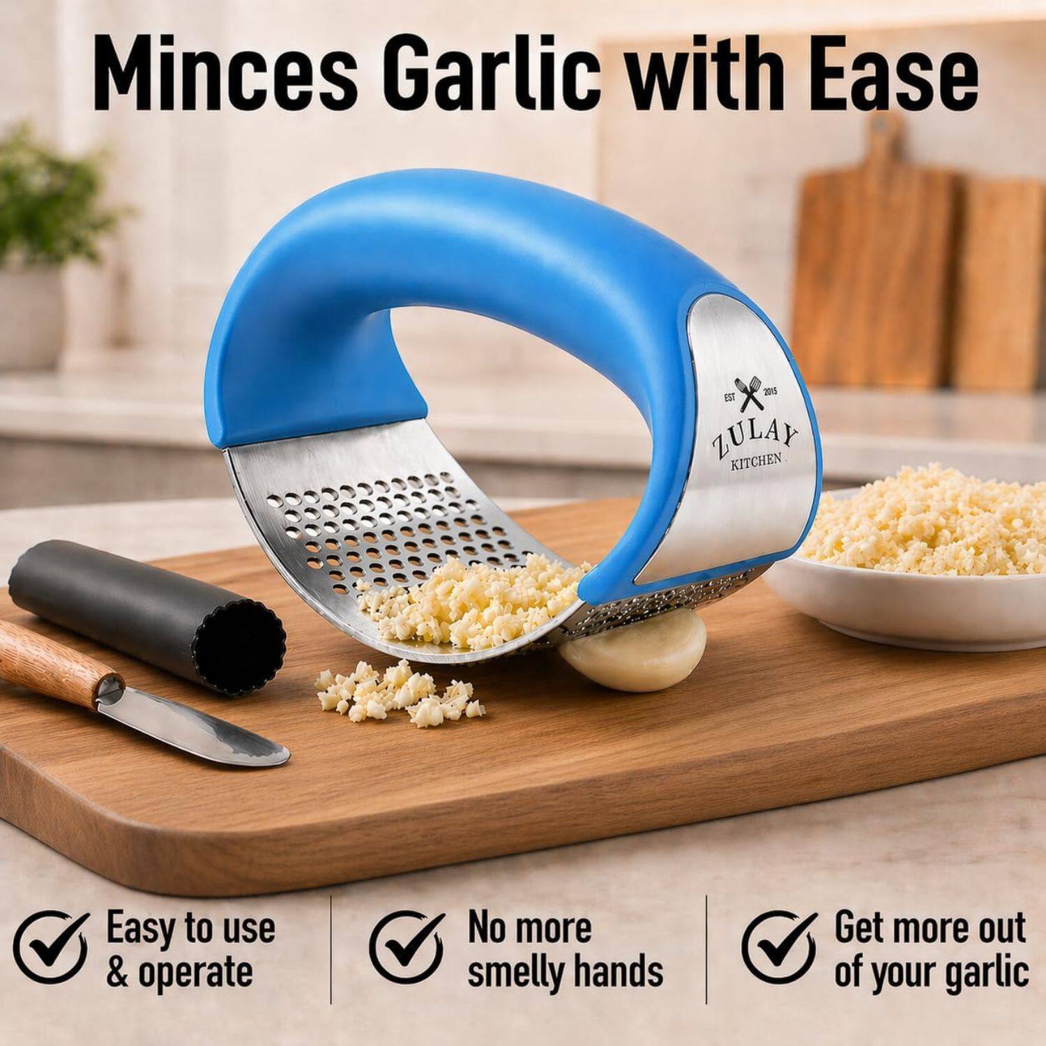 Mincing Garlic with Ease

Easy to use & operate  
No more smelly hands  
Get more out of your garlic