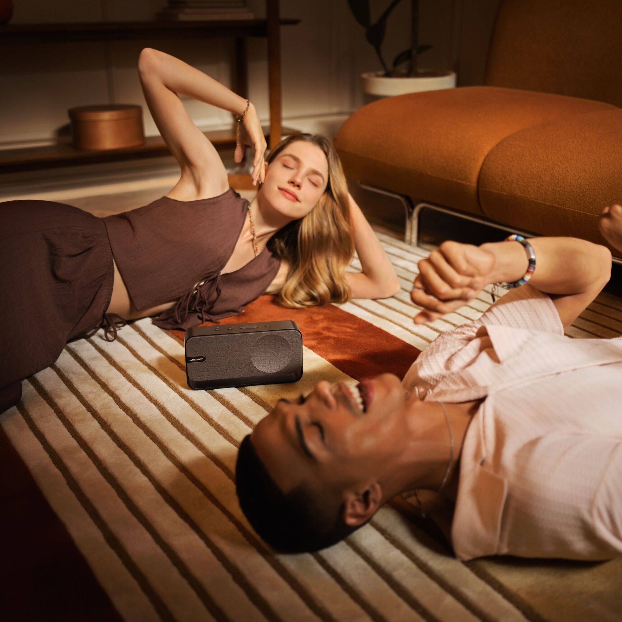 Alt View 2. Bose - SoundLink Home Portable Bluetooth Speaker - Cool Gray.