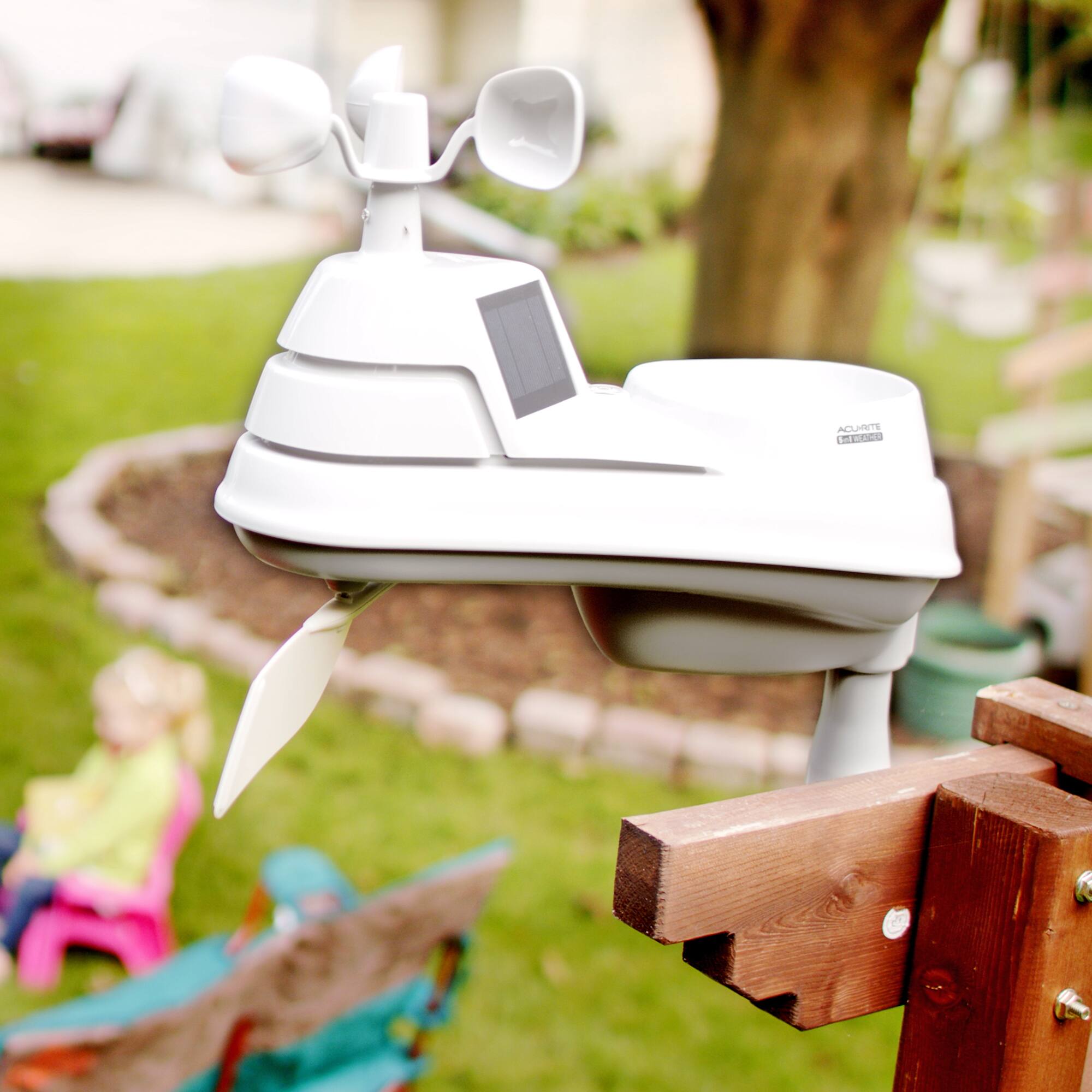 Alt View 16. AcuRite - Iris (5-in-1) Weather Station - White/Black.