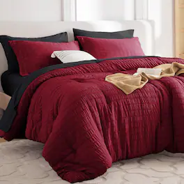 Dazzed Corner - Seersucker 5/7 Pieces Bed in a Bag Comforter Set with Sheets, Pillowcases & Shams - Red/Black