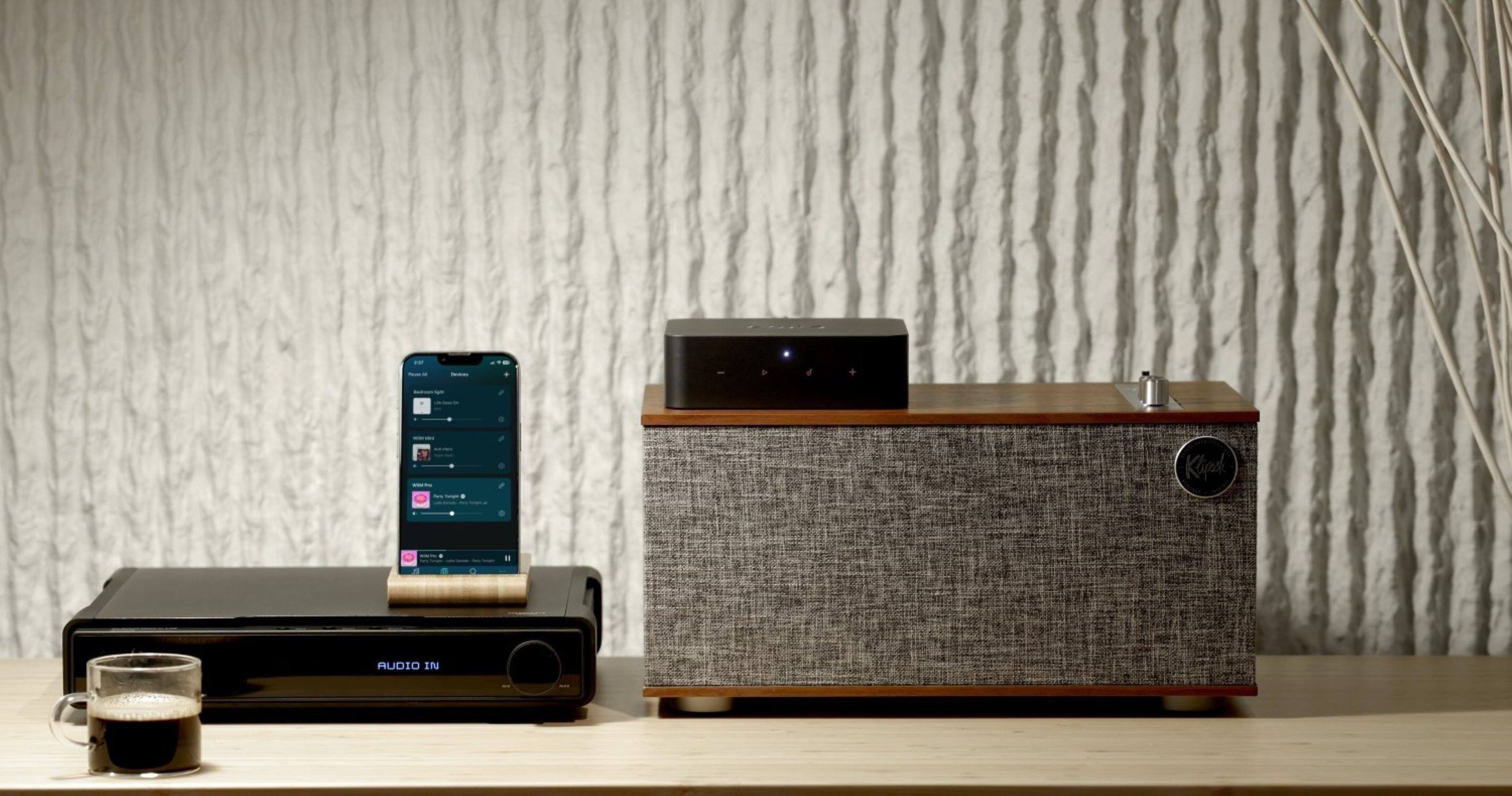 Klipok  
AUDIO IN