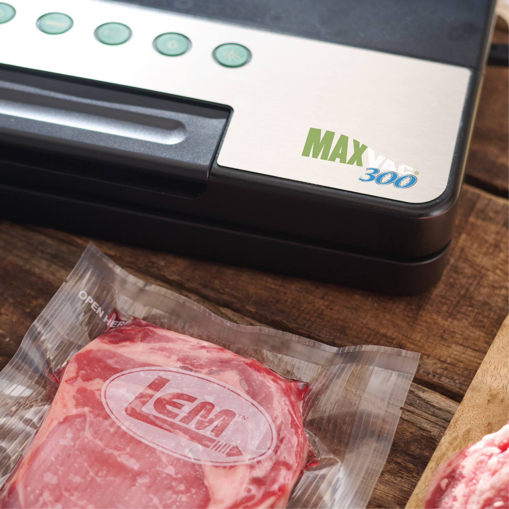 MAX VAC 300  
OPEN HERE  
LEM