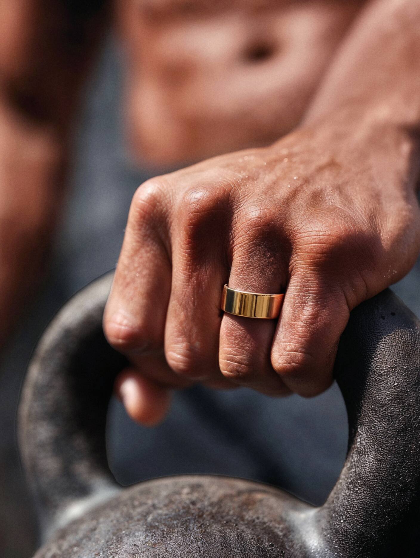 Alt View 2. QALO - QRNT Slim Smart Ring Size 10 - Gold.