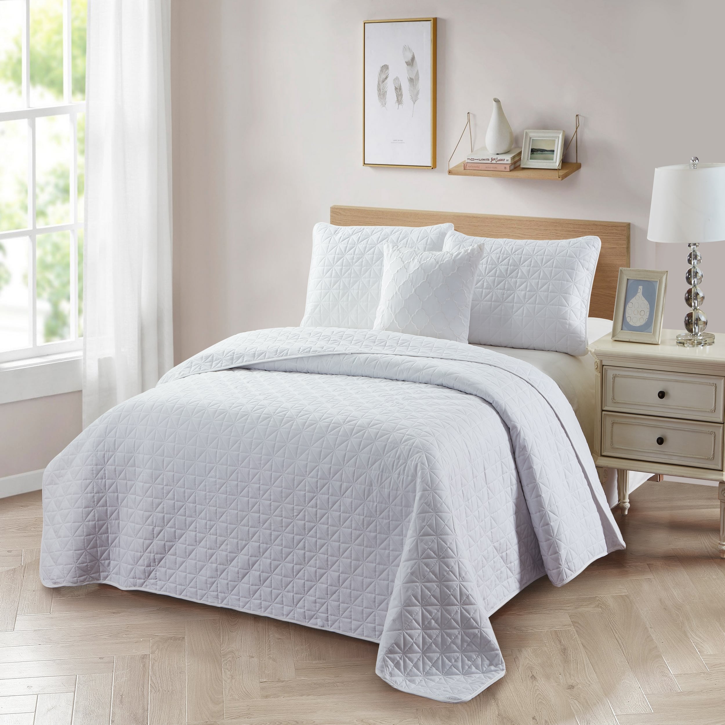 Bibb Home - 4 Piece Solid Quilt Set with Cushion - White price history on PriceWatchPro