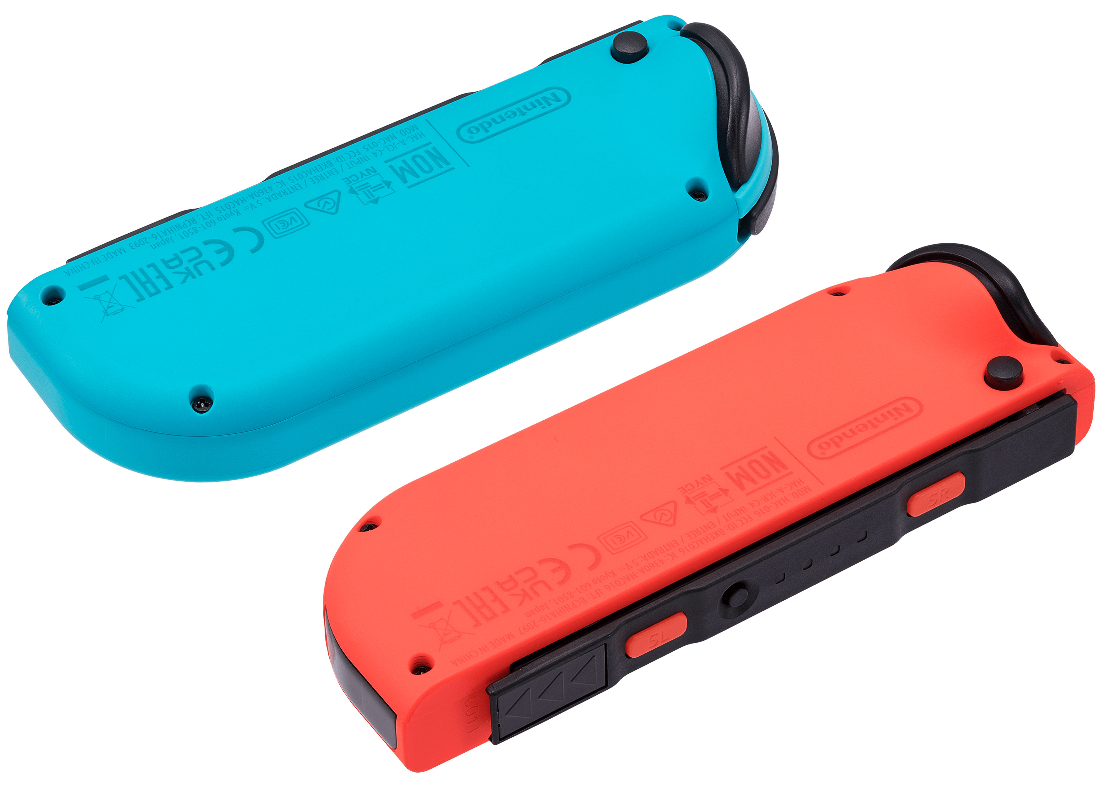 Sure, here is the corrected and grouped text from the image:

**For the blue controller:**
- Nintendo
- NOA
- Made in China
- HAC-015
- 015 V AC
- FCC10
- BKEHAC015
- INPUT
- ENTRÉE
- ENTRADA
- SV
- 5 A
- 13
- 109
- Kyoto
- RCPNIHA16-2093
- 8501
- 2093
- Japan
- MADE CHINA

**For the red controller:**
- Nintendo
- NOA
- Made in China
- HAC-016
- 016 V AC
- FCC 0I
- EKEHAC016
- INPUT
- ENTRÉE
- ENTRADA
- SV
- 5 A
- 13
- 109
- Kyoto
- HACO16
- 100
- VT
- L058
- RCPNIHA16-2037
- Japan