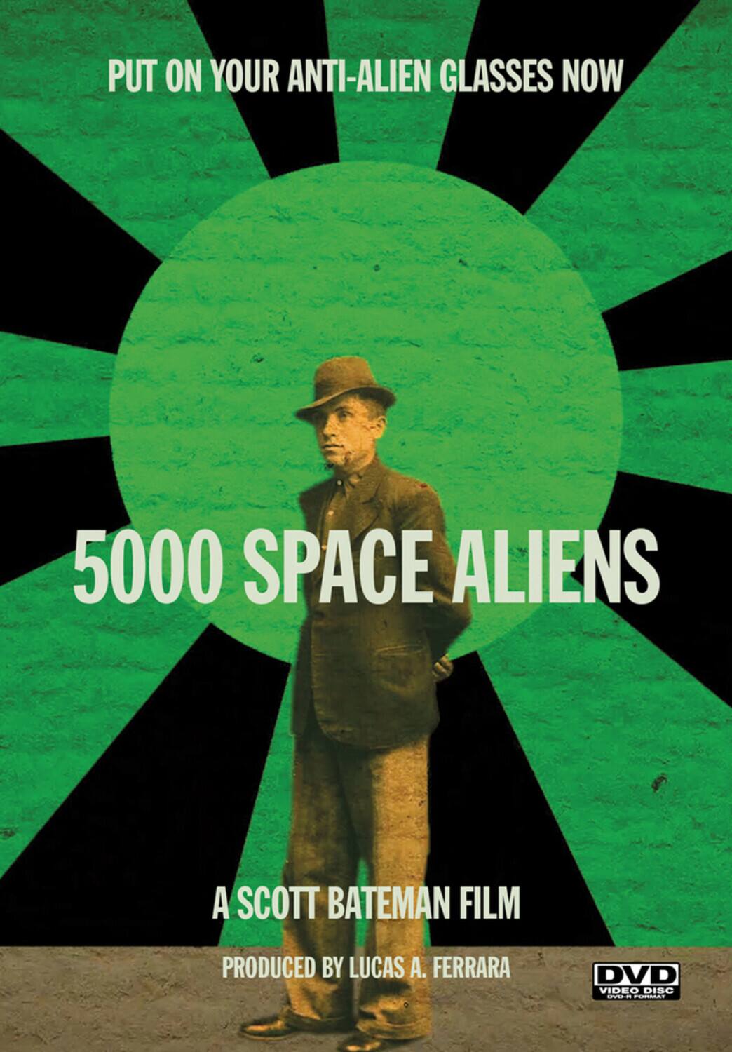 Front. 5000 Space Aliens   - DVD.