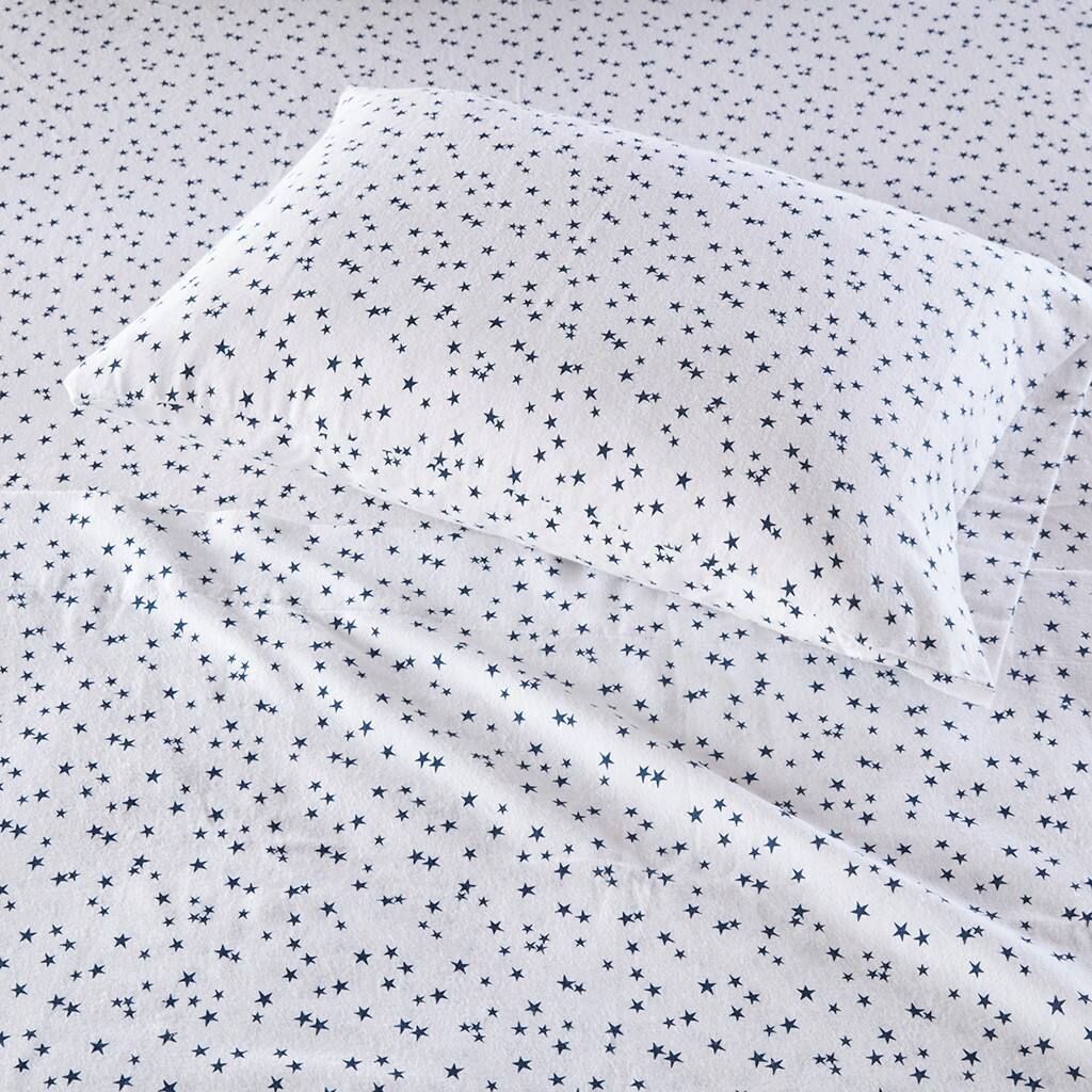 Alt View 1. Gracie Mills - Gracie Mills Toasty Cotton Flannel Printed Sheet Set - Blue Stars.