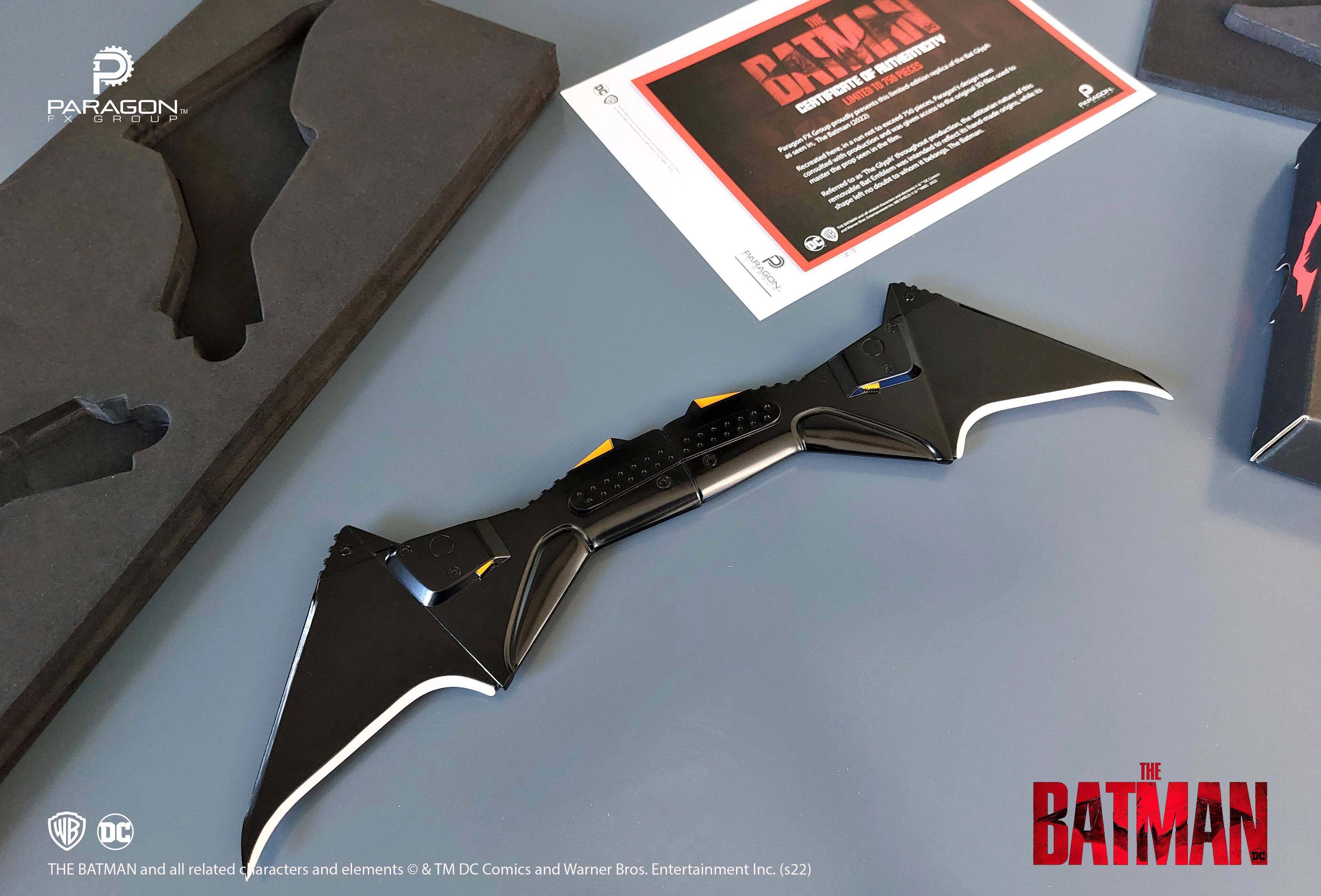PARAGON FX GROUP

CERTIFICATE OF AUTHENTICITY

This is to certify that the prop shown in this photograph is an original prop from the production of "The Batman" and is a limited edition replica produced by Paragon FX Group. This prop was used in the film and is a faithful reproduction of the original prop used in the movie.

The prop was produced under the supervision of the production company and is a genuine replica. The prop is numbered and comes with a certificate of authenticity.

The Batman and all related characters and elements © & ™ DC Comics and Warner Bros. Entertainment Inc. (s22)

THE BATMAN DC
