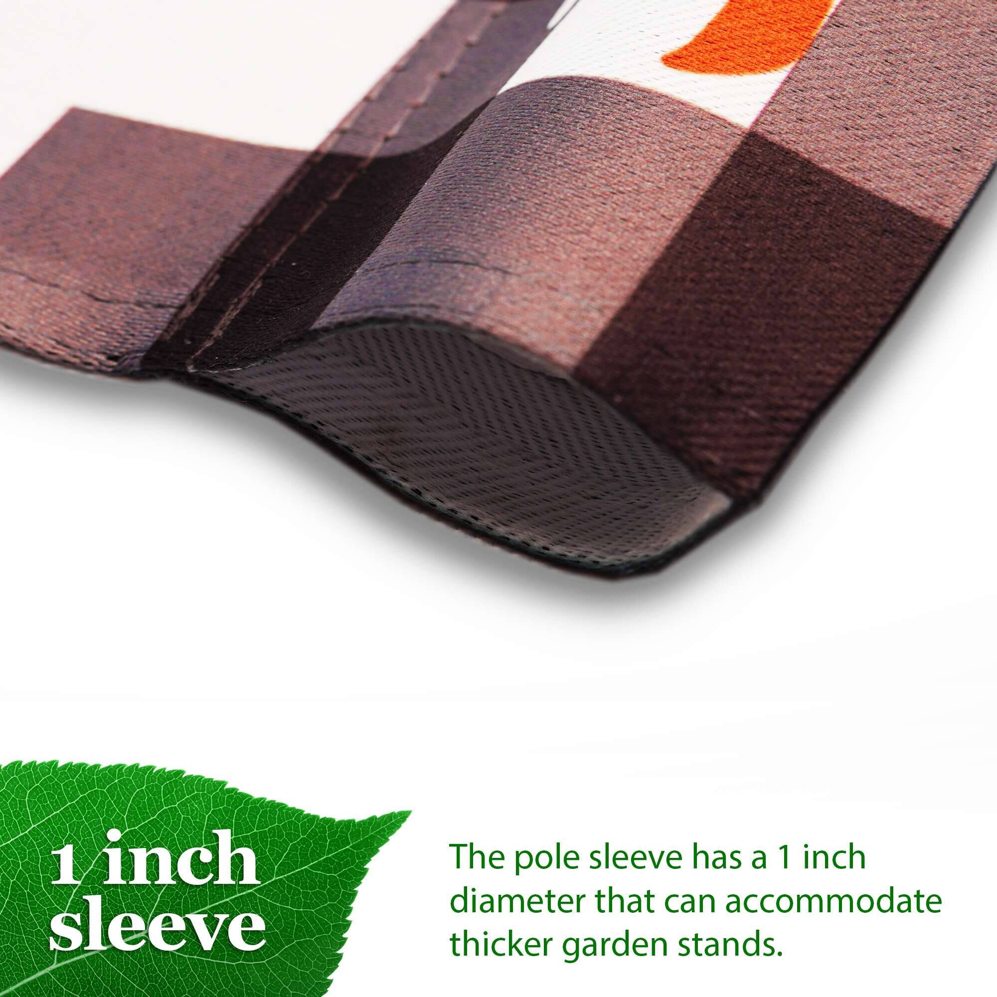 1 inch sleeve

The pole sleeve has a 1 inch diameter that can accommodate thicker garden stands.
