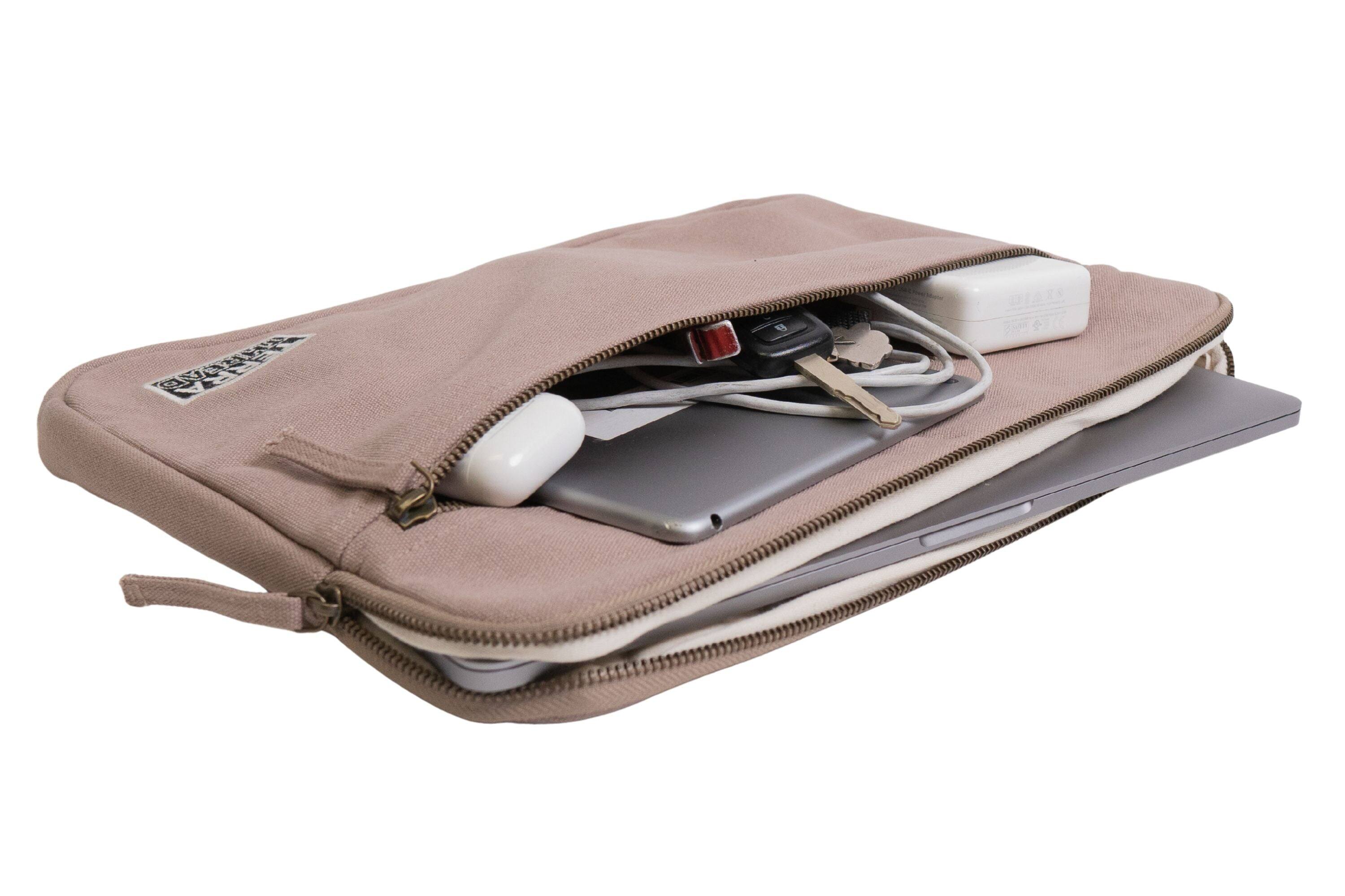 Left. Terra Thread - Organic Cotton Laptop Sleeve 15 inches - Beige.
