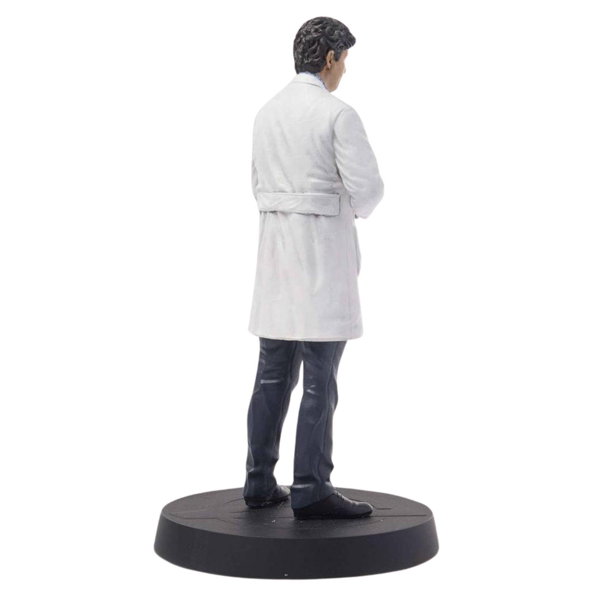 Alt View 4. Marvel - Eaglemoss Marvel Movie Collection 1:16 Figurine | Bruce Banner - Gray.