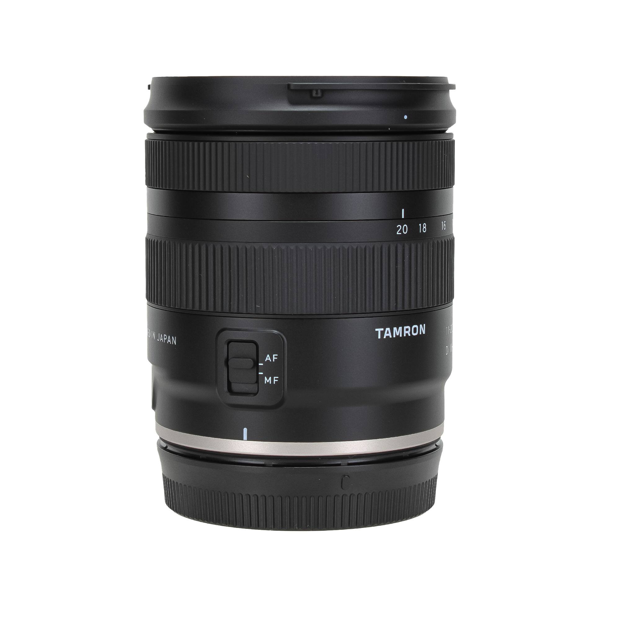 20 18 16  
TAMRON  
MADE IN JAPAN  
AF MF