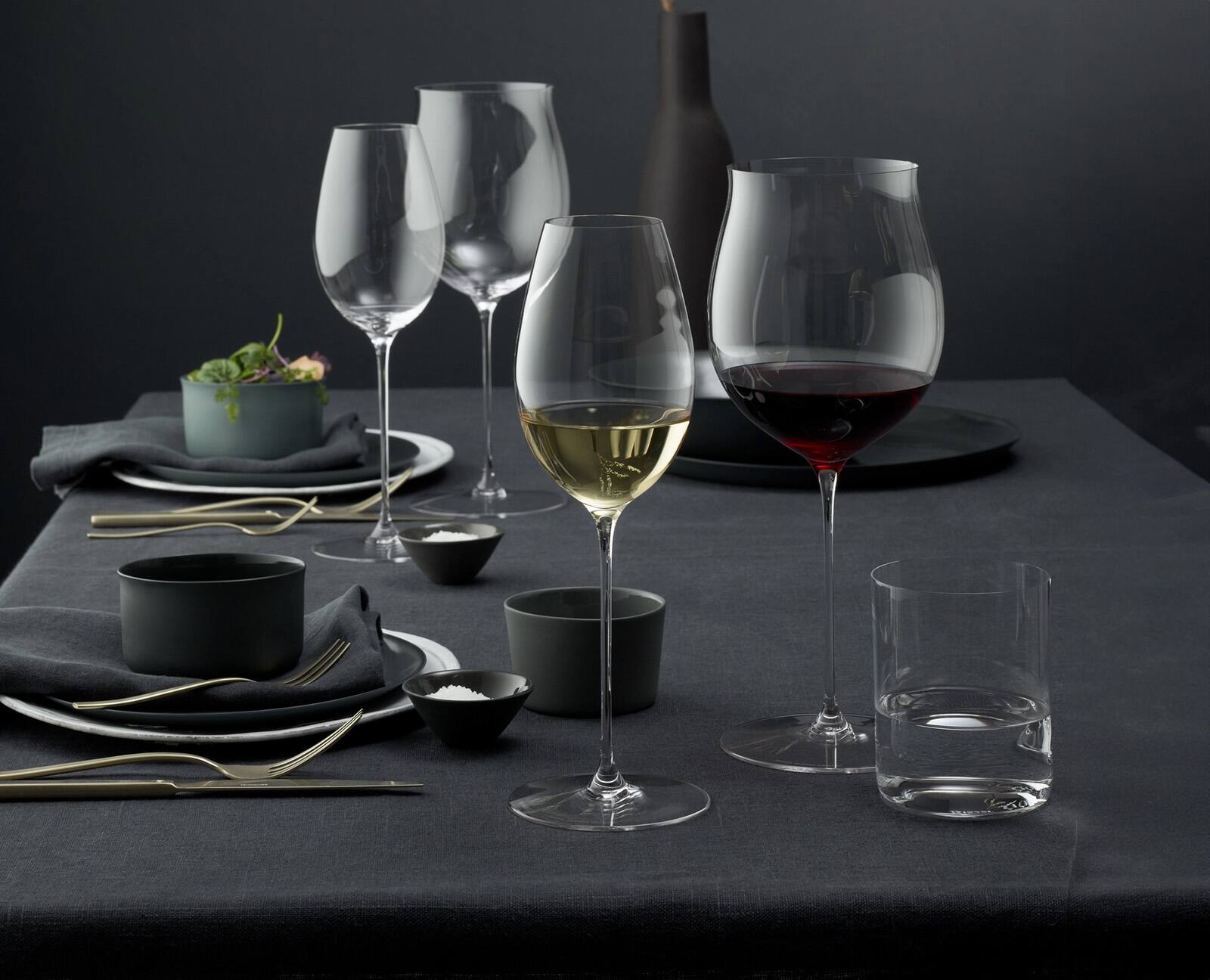 Alt View 1. Riedel - Superleggero Sauvignon Blanc Wine Glass - Clear.