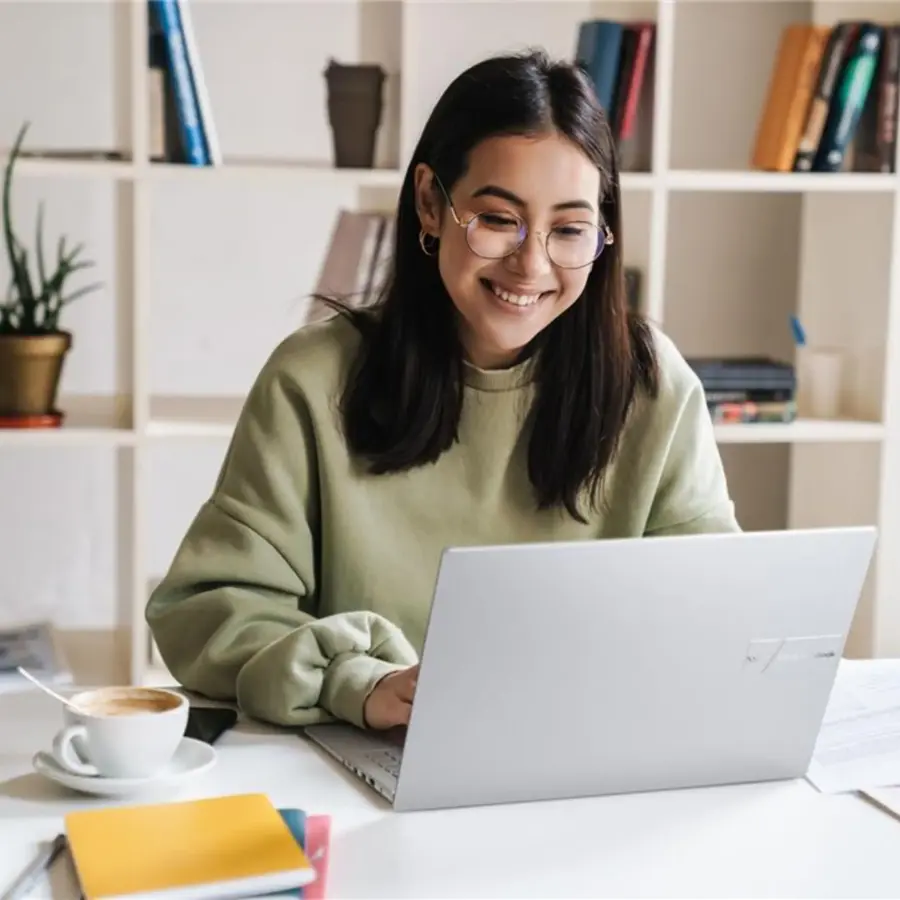 Alt View 12. ASUS - Vivobook 17 FHD Laptop - Intel Core 5 120U with 16GB Memory - 1TB SSD - Cool Silver.