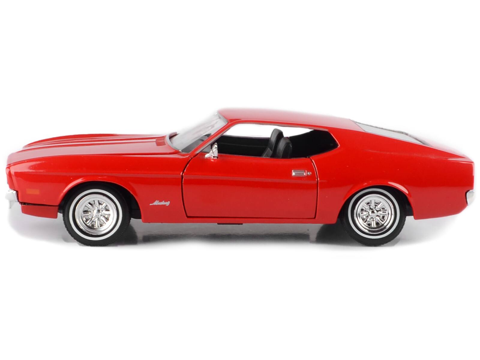 Alt View 1. Motormax - 1971 Ford Mustang Sportsroof Red 1/24 Diecast Model Car by Motormax.