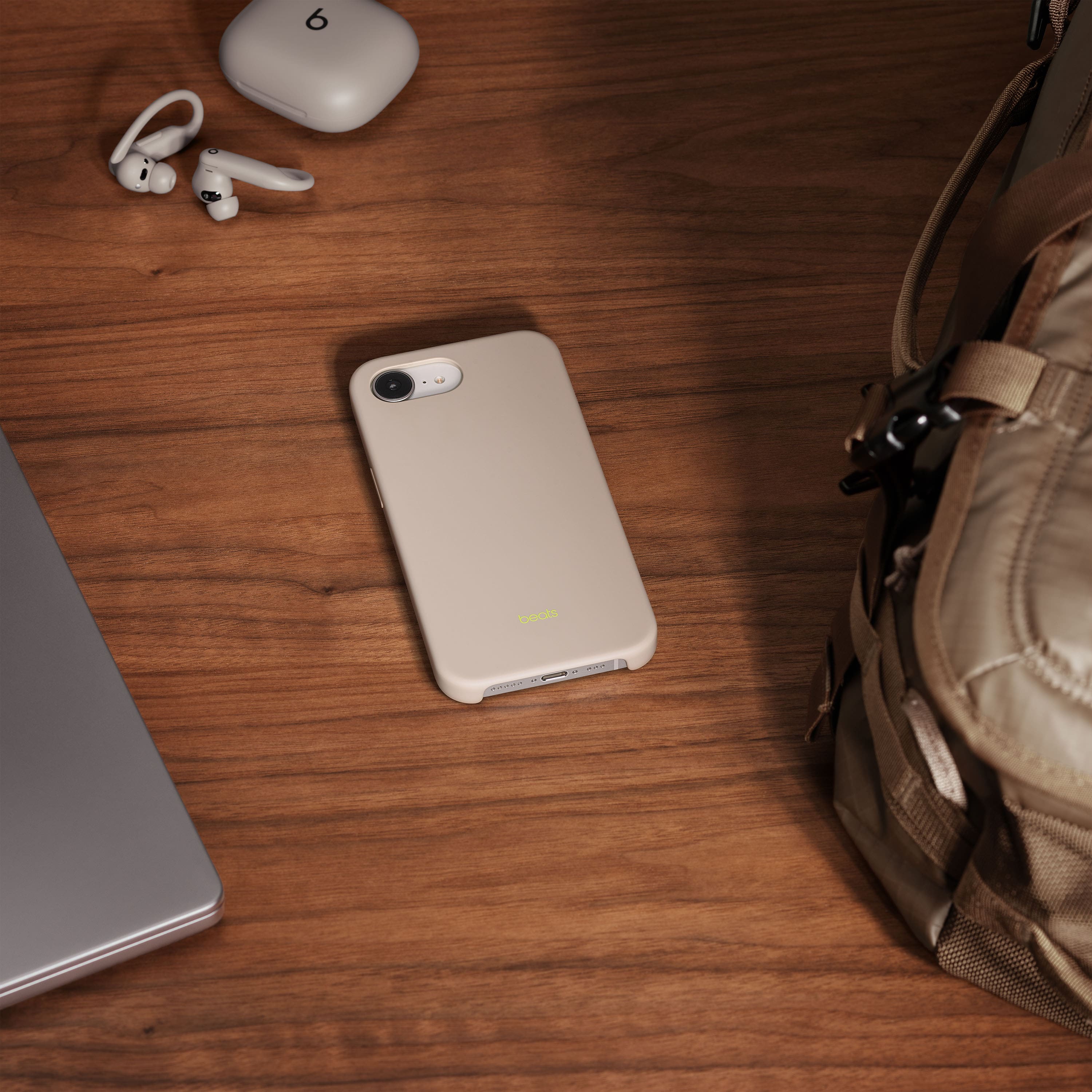 [未開封]Beats iPhone 17e ケース ライムストーン iPhone 17 Pro Kickstand Phone Case with MagSafe and Camera Control