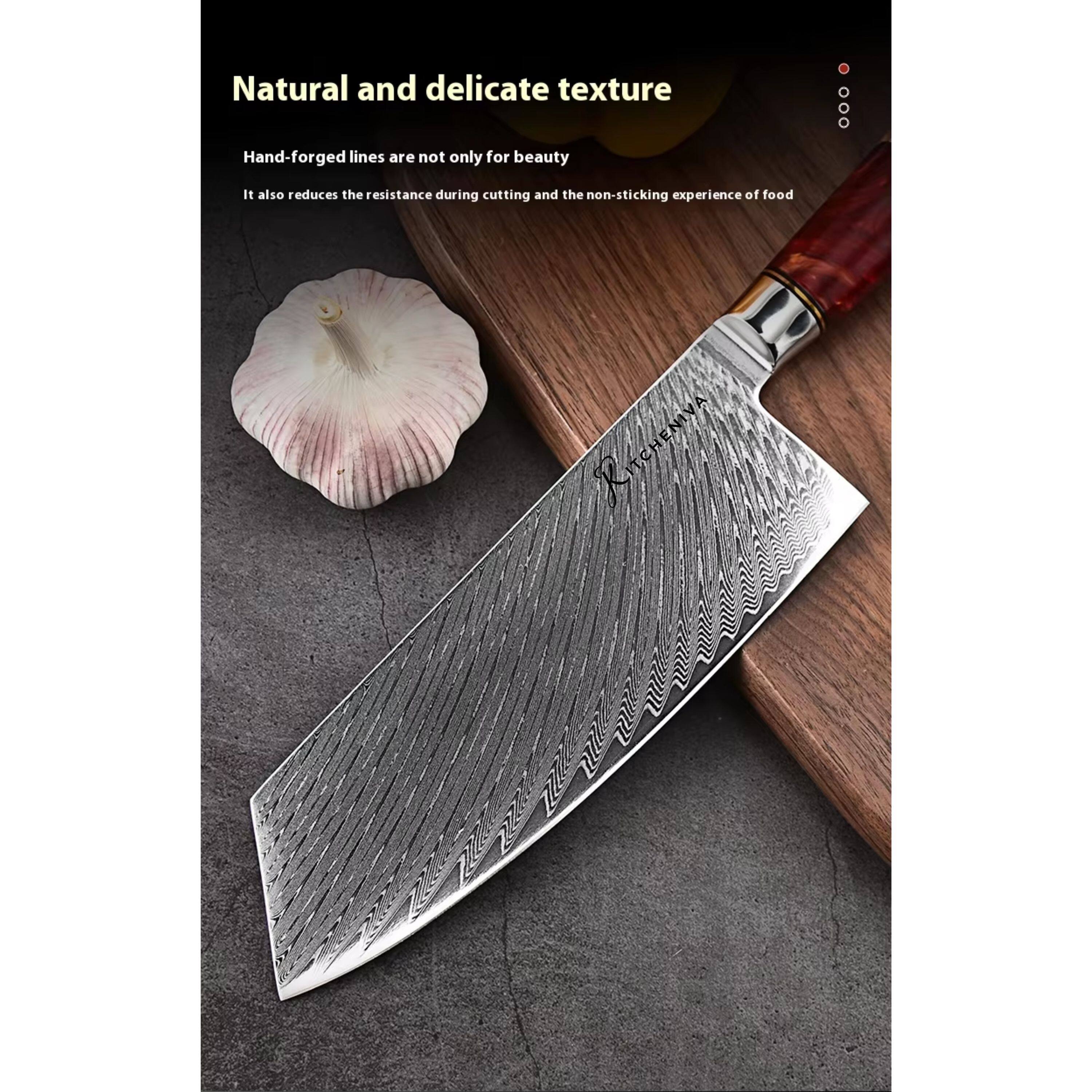 Natural and delicate texture

Hand-forged lines are not only for beauty. It also reduces the resistance during cutting and the non-sticking experience of food

TCHENIVA