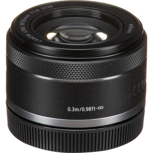 STM F1.8 pF 50mm LENS CANON 643mm 0.3m/0.98ft-∞