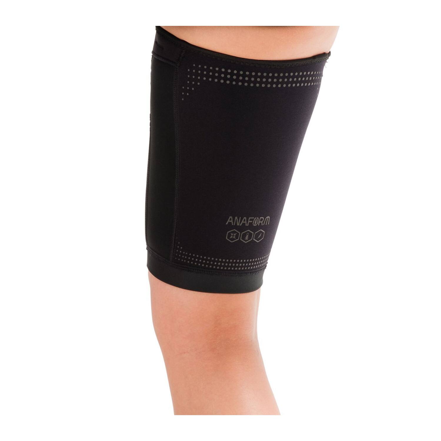 Left. DonJoy - Donjoy Performance Anaform Compression Thigh Sleeve (Black, M) - Black.