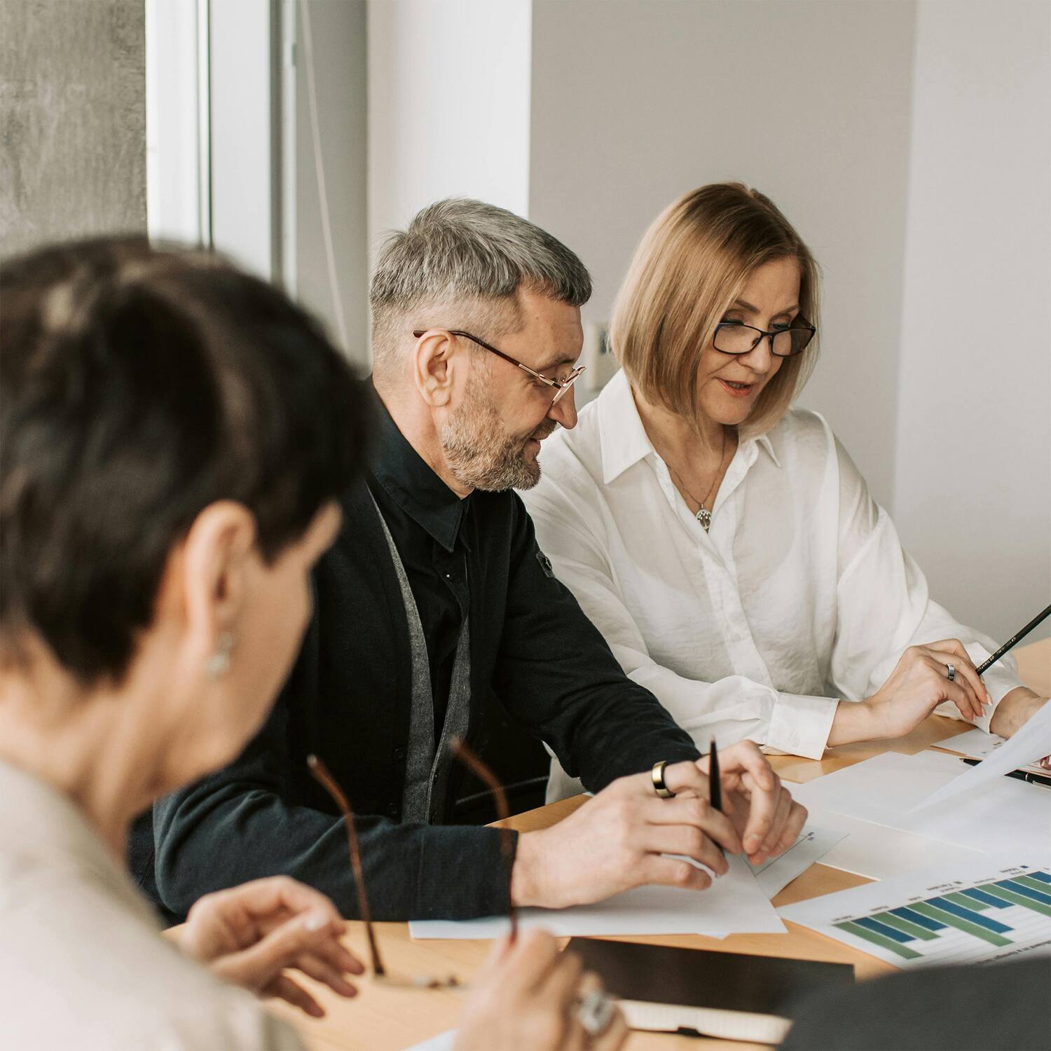 Alt View 2. RINGCONN - Gen 2 Ultra-Thin Smart Ring, Sleep Apnea Monitoring, Health Tracking, Size 8 - Royal Gold.