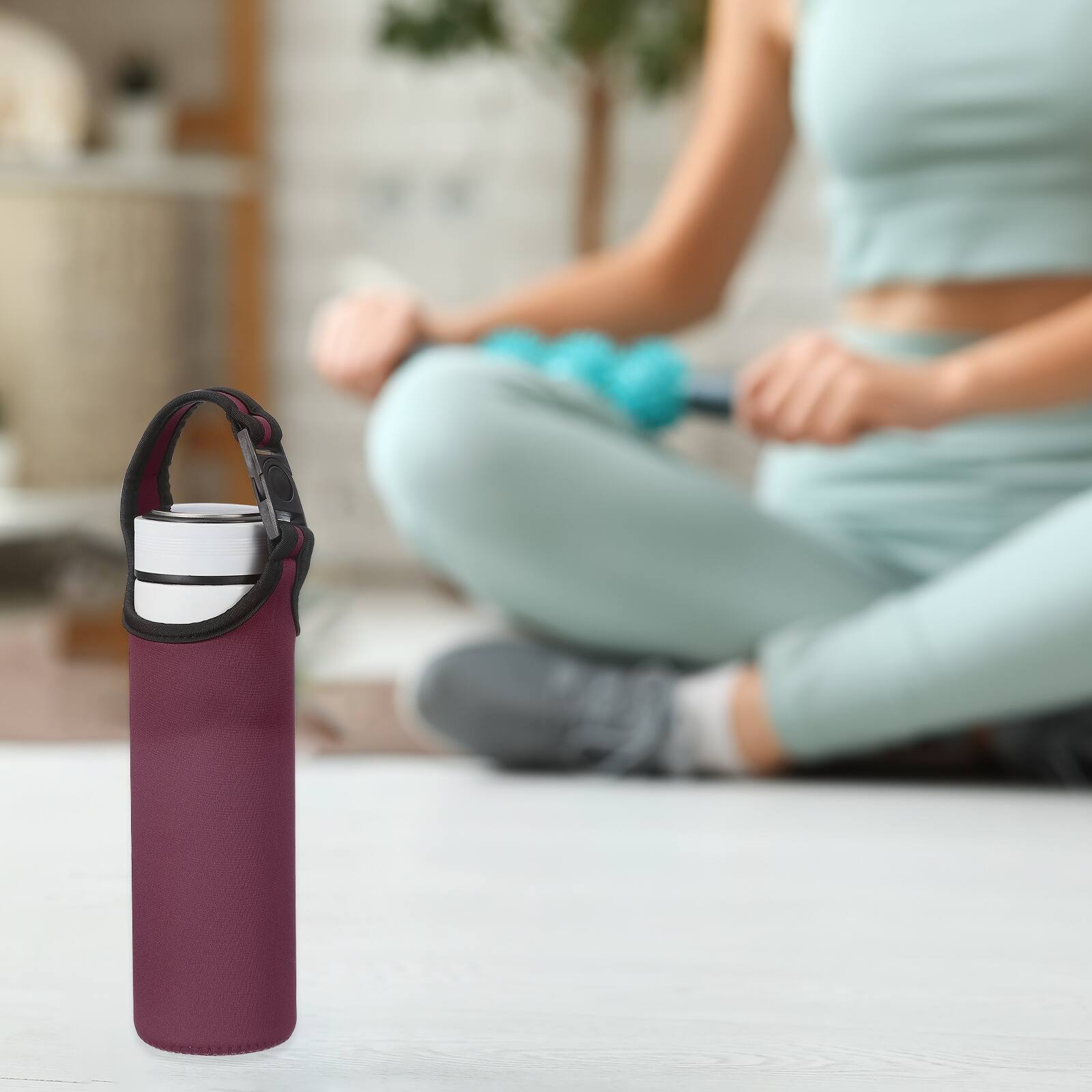 Alt View 6. Unique Bargains - 2pcs Neoprene Water Bottle Sleeve, 15.5-20oz Insulated Carrier Bag with 2 Straps for Travel - Wine Red.