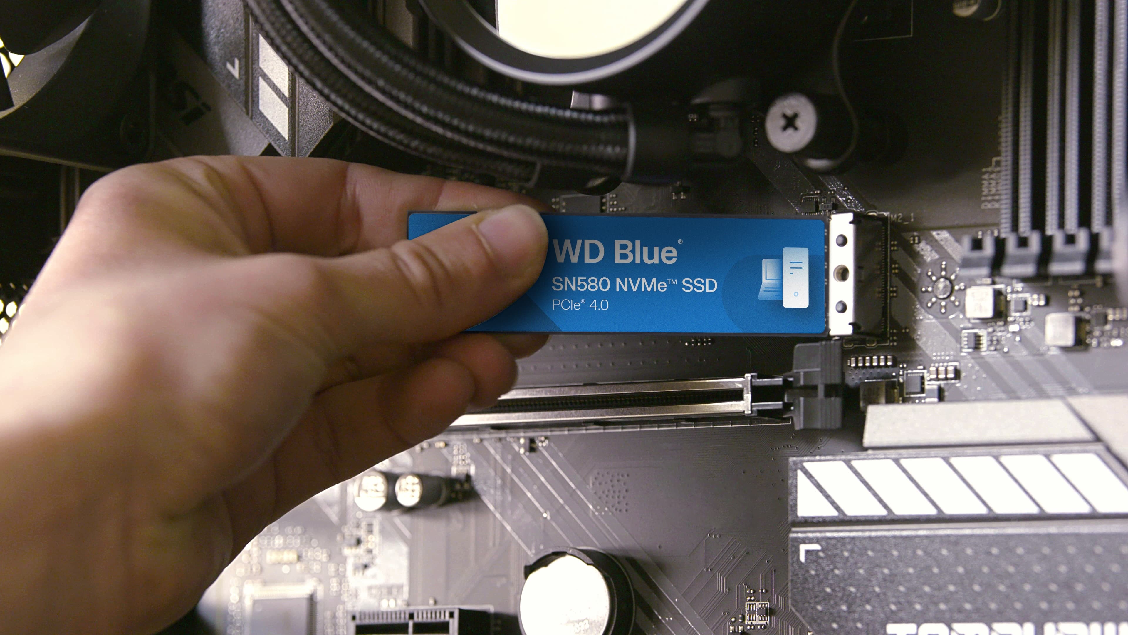 The text on the image reads: "WD Blue SN580 NVMe SSD PCle 4.0 1032 GB."