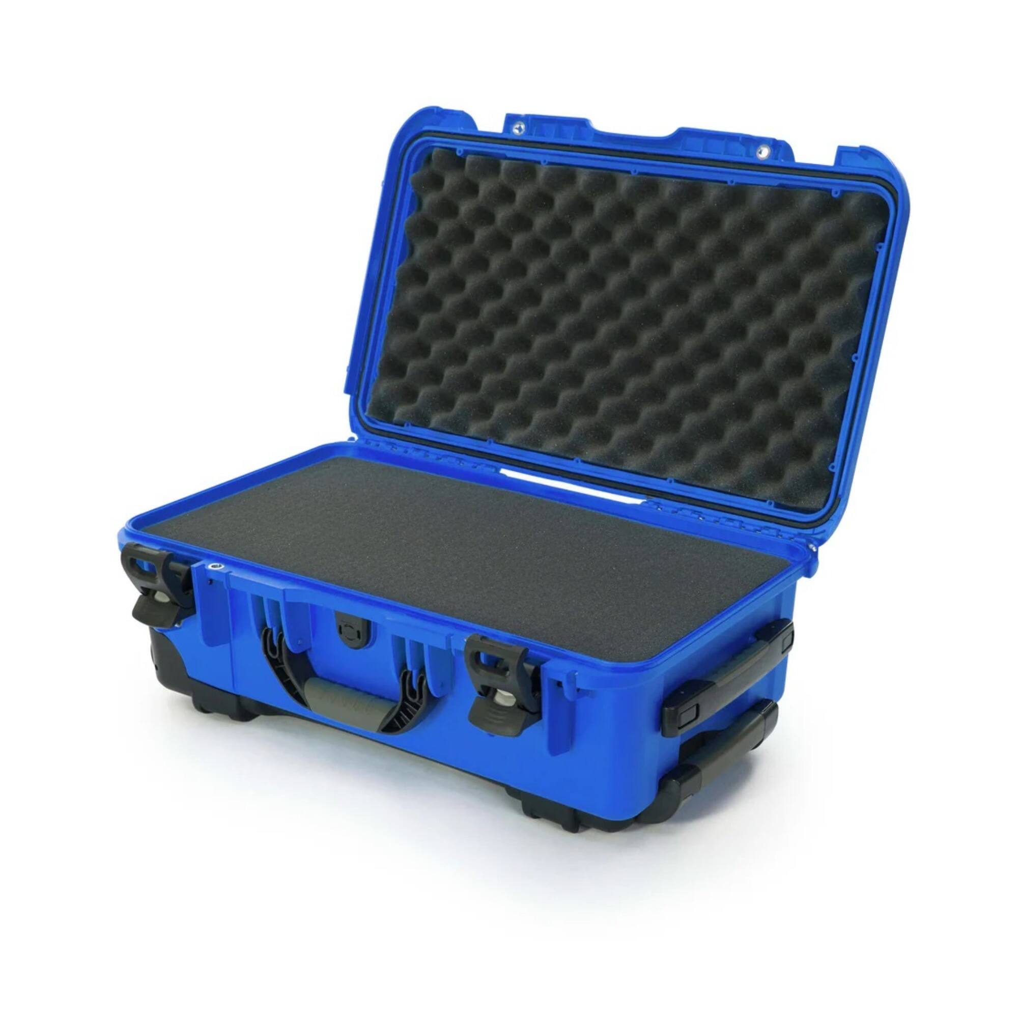 Back. NANUK - Nanuk 935 Waterproof Wheeled Hard Case with Padded Dividers (Blue).