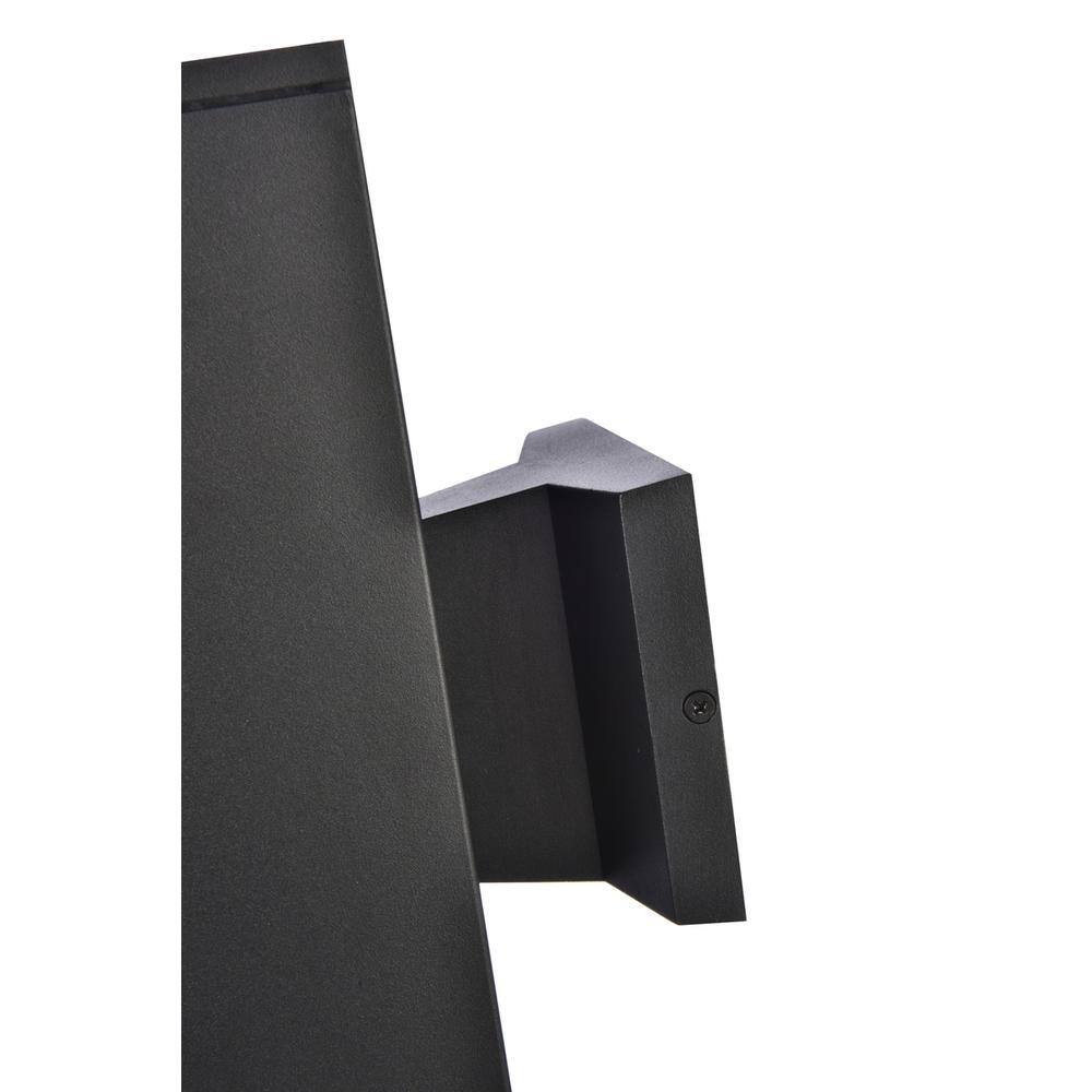 Back. Living District - Raine Outdoor Wall in black - Black.