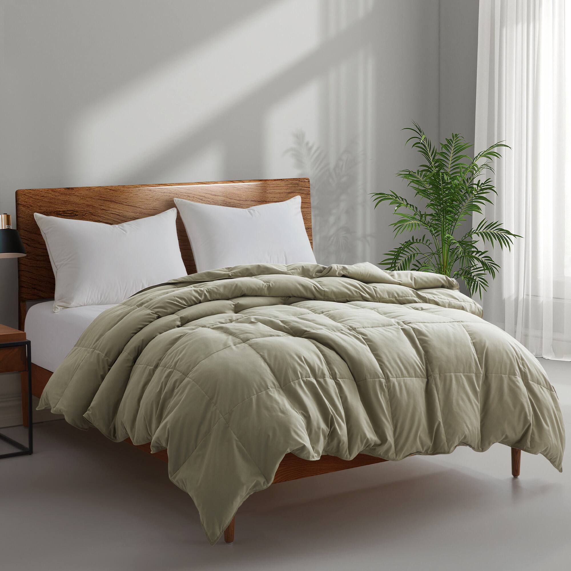 Angle. Peace Nest - Peace Nest Ultra Soft All Season Down Feather Comforter, Sage Green, Twin - Sage Green.