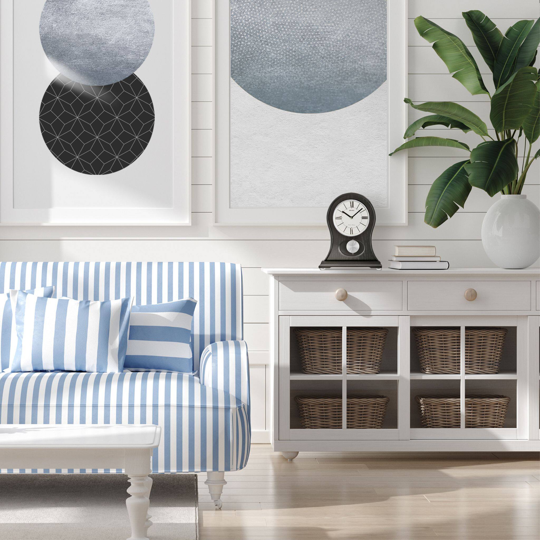 Left. Seiko - Seiko James Mantel Clock - Brown - Brown.