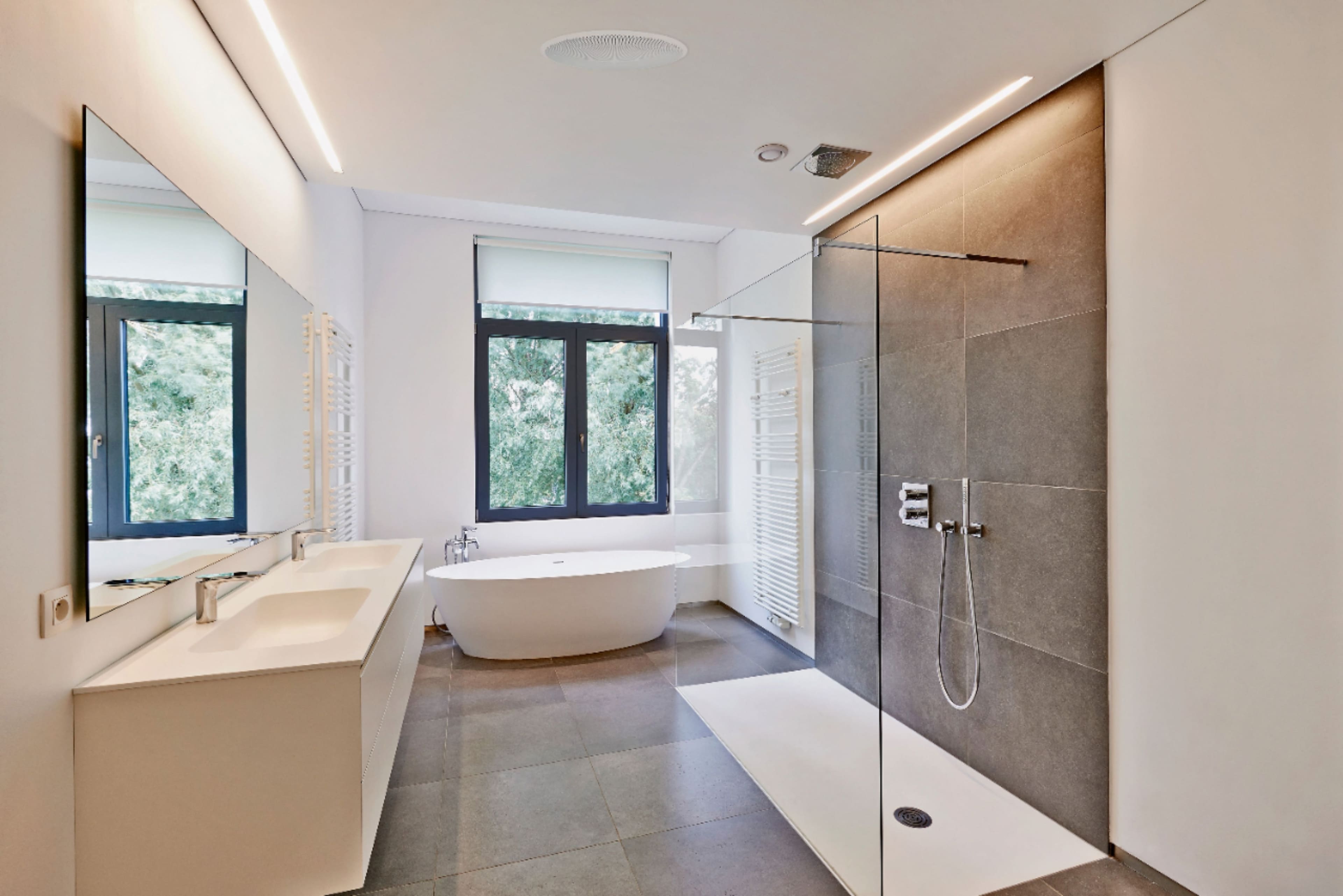 Alt View 13. Bowers & Wilkins - CI600 Series 6" In-Ceiling Speakers with Glass Fiber Midbass and Pivoting Tweeter - (Each) - Paintable White.