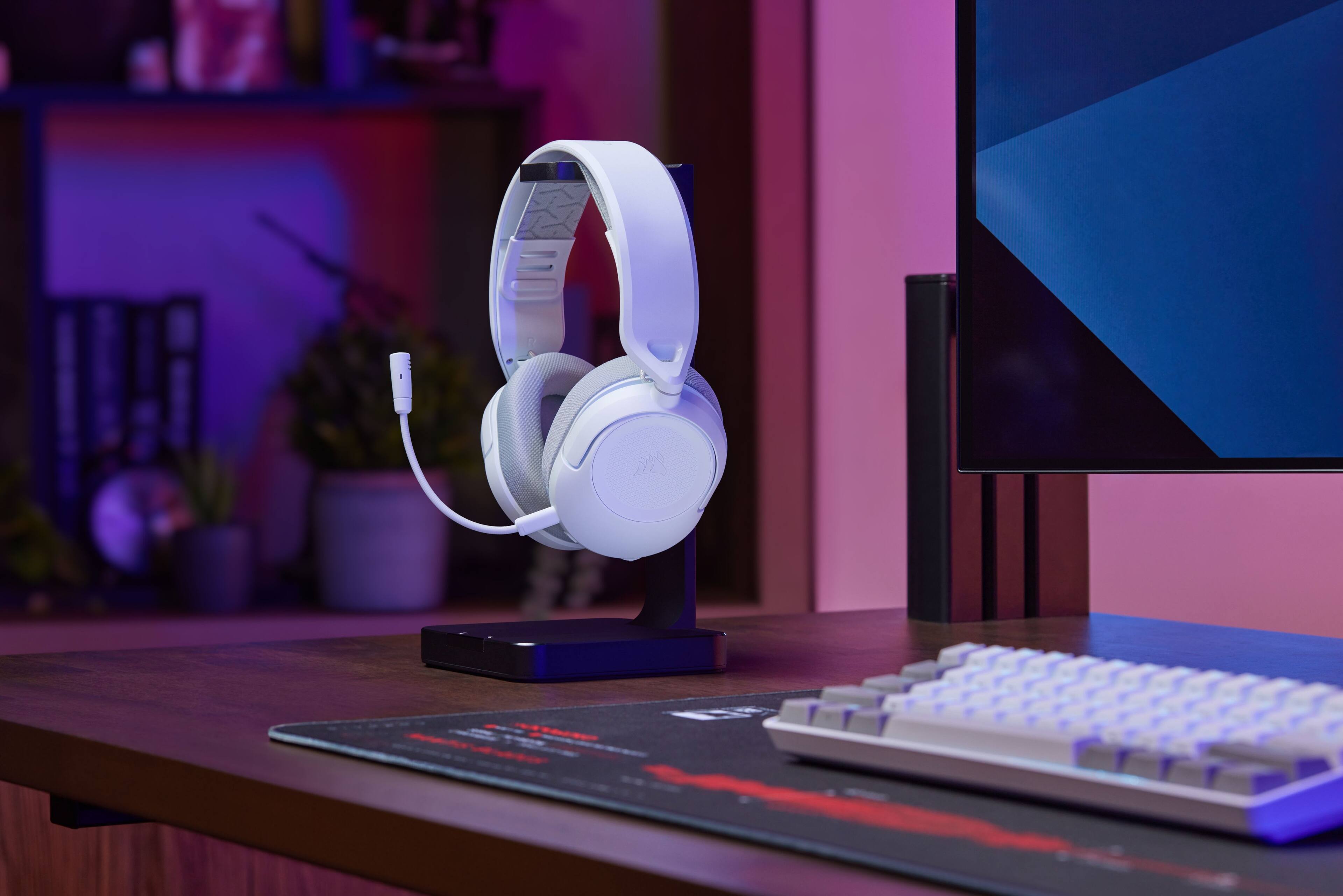 Alt View 9. CORSAIR - HS35 v3 Wireless Over-the-Ear Gaming Headset for PC,PS5,PS4, Nintendo Switch and Mobile - White.