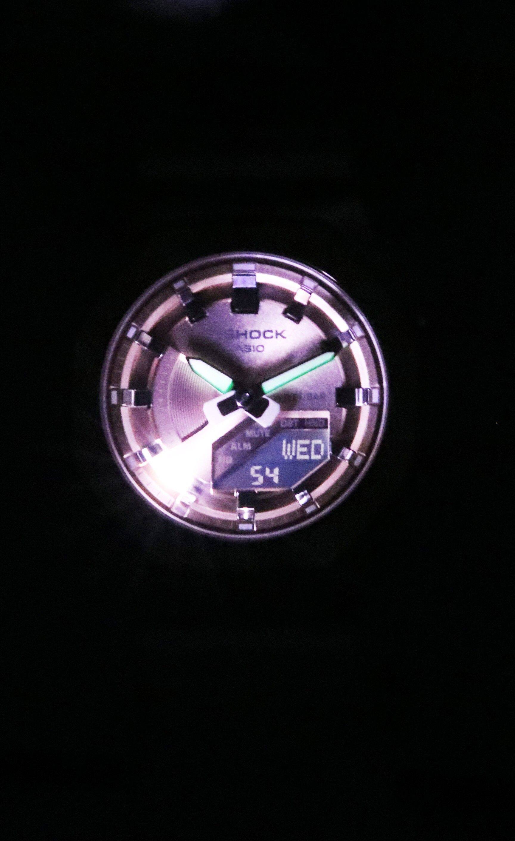 SHOCK RESIST
CASIO
DBT HNO
WED 54