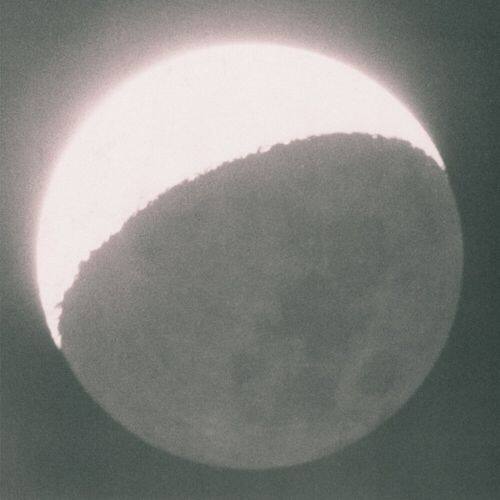 

Moon in Earthlight [LP] - VINYL