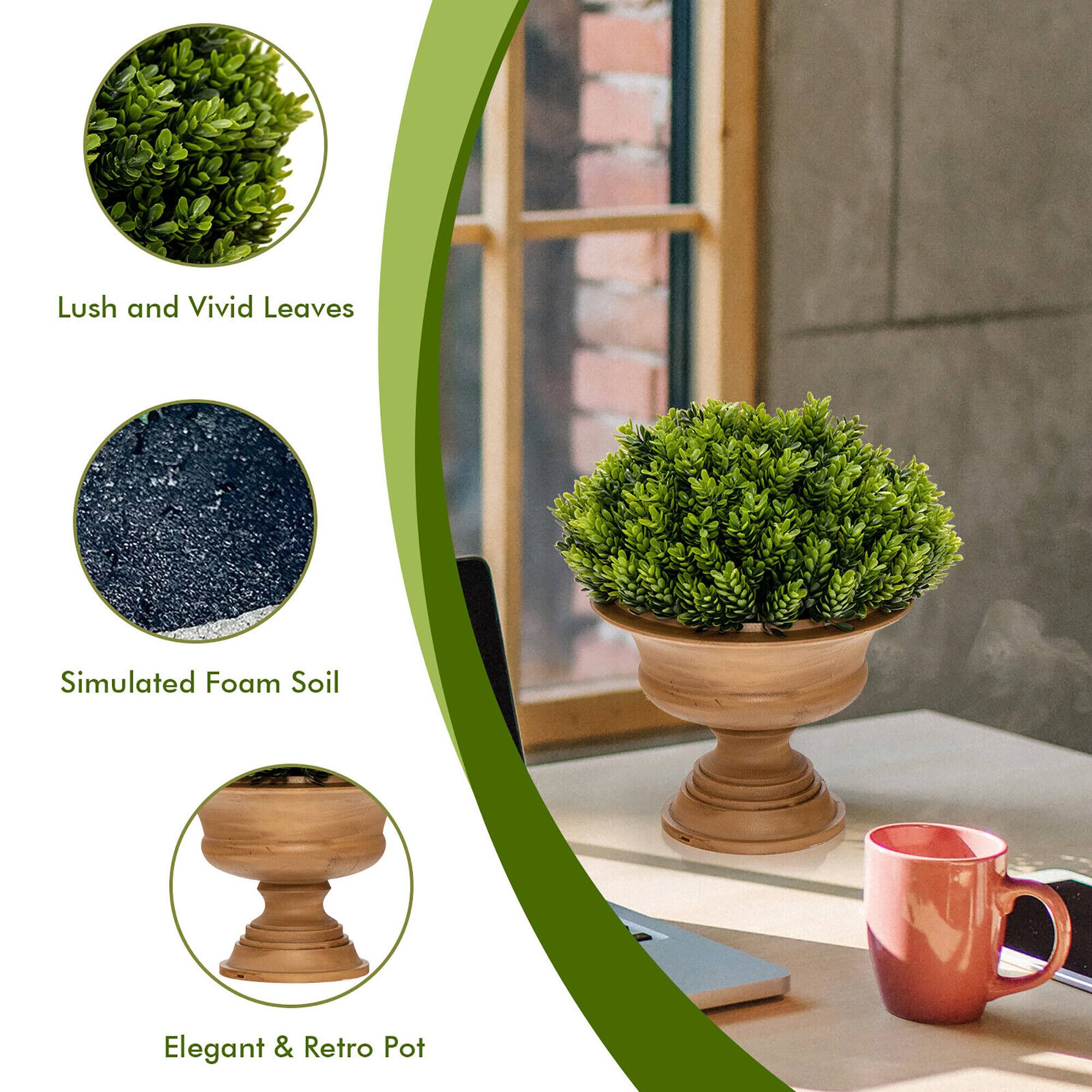 Lush and Vivid Leaves  
Simulated Foam Soil  
Elegant & Retro Pot