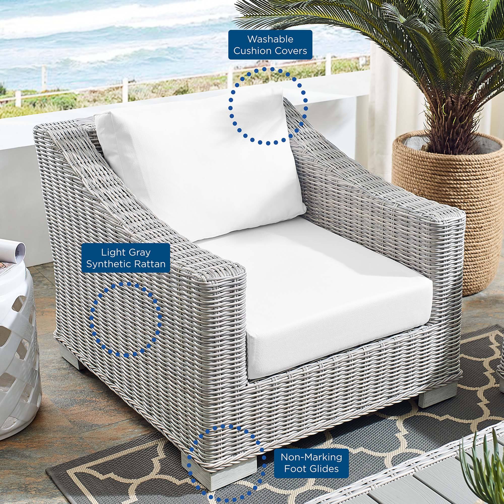 Washable Cushion Covers  
Light Gray Synthetic Rattan  
Non-Marking Foot Glides