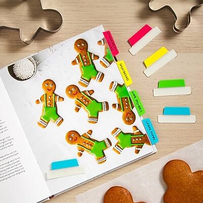 Chiccl Cackie HCKO SHORTBREAD S MUNERS 249 ZVA

- Pink: "SANTA"
- Yellow: "ELF"
- Green: "GHOUL"
- Blue: "ZOMBIE"