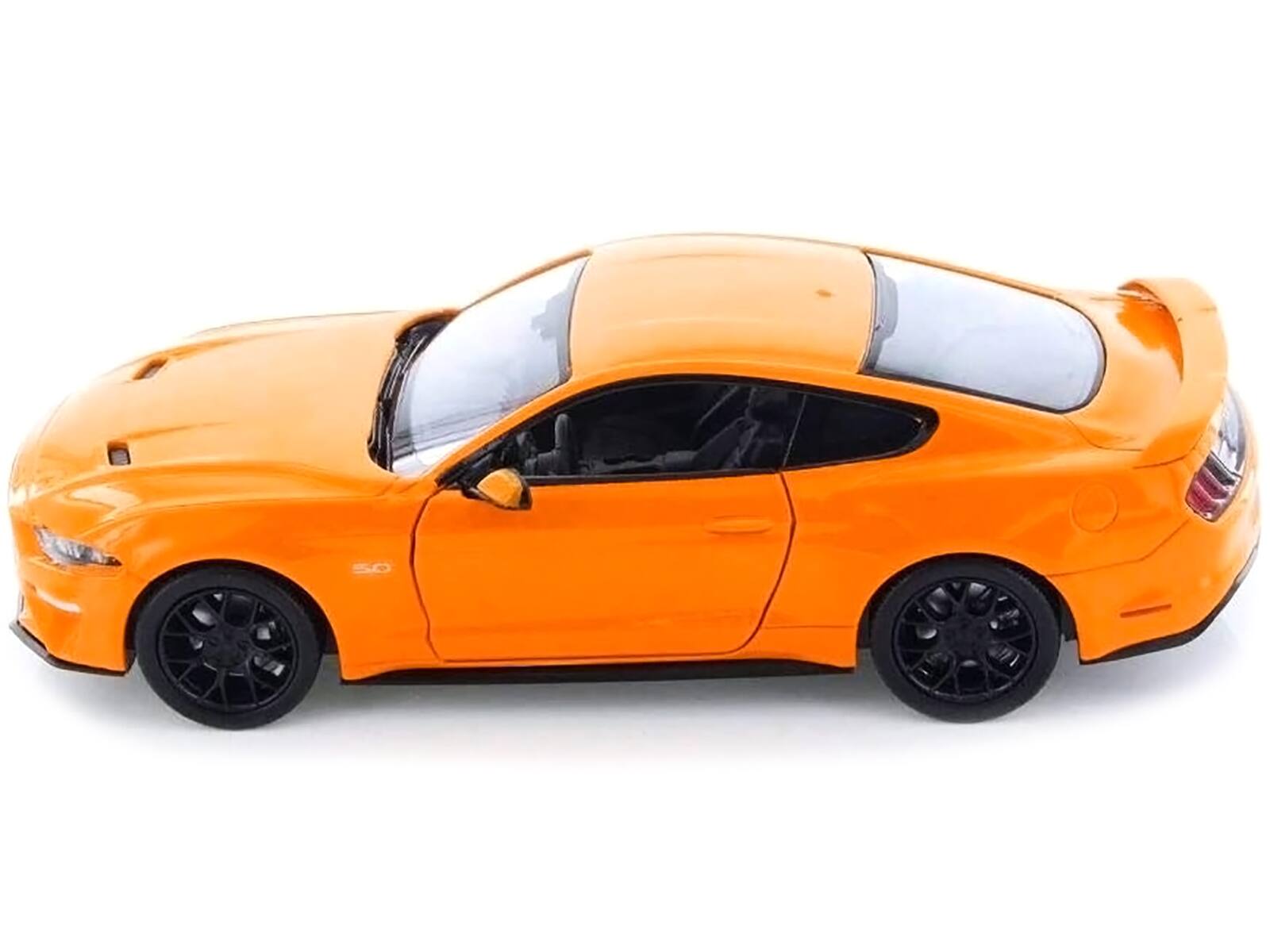 Alt View 3. Motormax - 2018 Ford Mustang GT 5.0 Orange with Black Wheels 1/24 Diecast Model Car by Motormax.