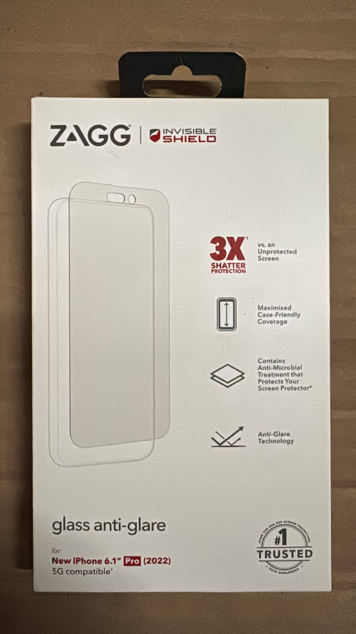 ZAGG | INVISIBLE SHIELD

3X SHATTER PROTECTION  
vs. an Unprotected Screen

Maximized Case-Friendly Coverage

Contains Anti-Microbial Treatment that Protects Your Screen Protector*

Anti-Glare Technology

glass anti-glare  
for New iPhone 6.1" Pro (2022)  
5G compatible*

#1 TRUSTED