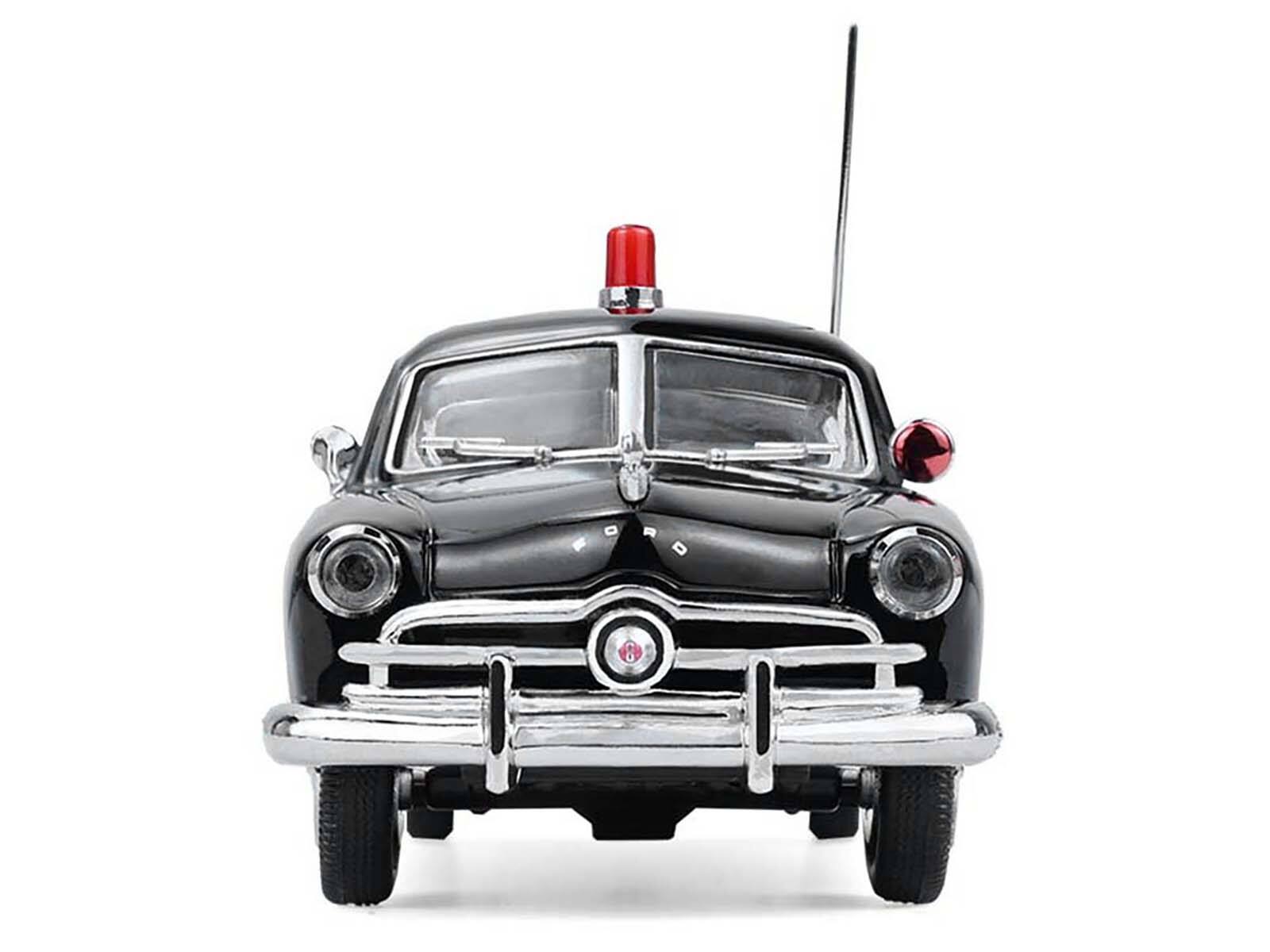 Alt View 3. Greenlight - 1949 Ford Custom Police Car "Chicago Police Department" Black 1/64 Scale Diecast Model Cars by Greenlight.