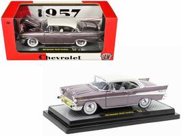 M2 - 1957 Chevrolet Bel Air Hardtop Top Limited Edition to 6250 pieces Worldwide 1/24 - Purple Metallic With Crean