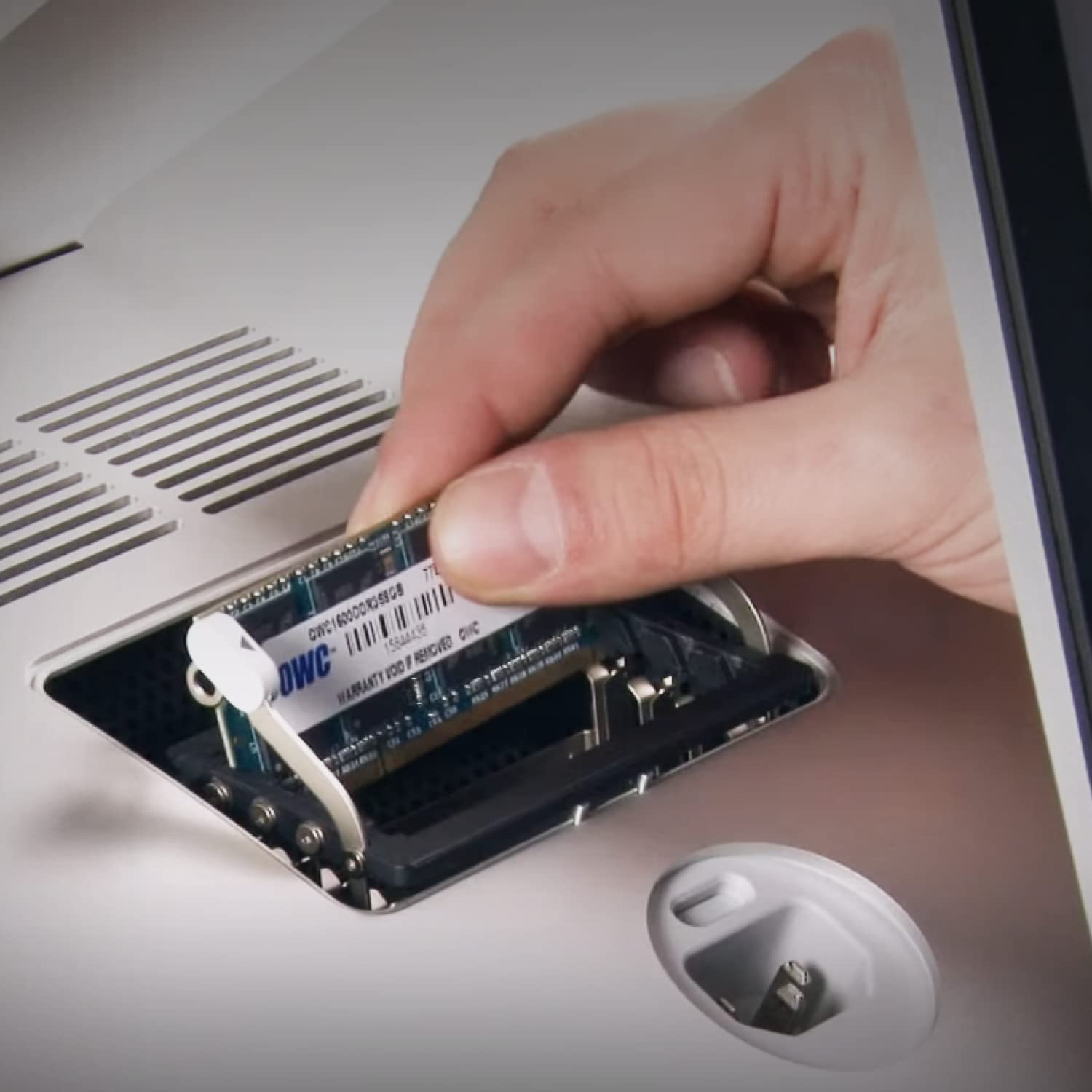 77E CWC160000k  
CWC /II// 1554845 OC  
F REFICVED  
DWC WARRANTY 10D