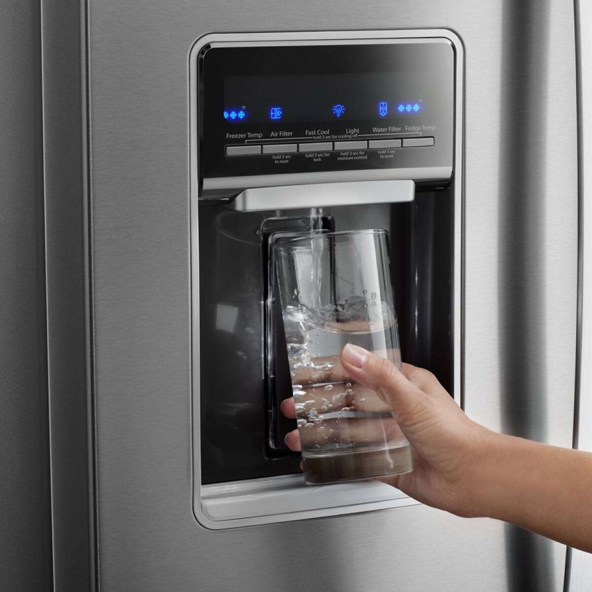 Freezer Temp  
Air Filter  
Fast Cool  
Light  
Water Filter  
Fridge Temp  

hold 1 sec for lock  
hold 1 sec for moisture control  
hold 1 sec for temp