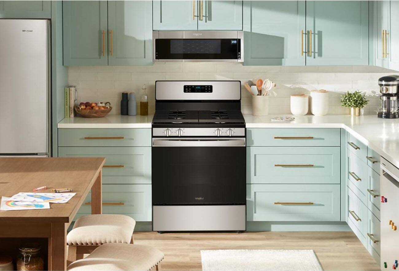 Alt View 6. Whirlpool - 30-inch Gas Range with Crispy Mode, Dishwasher Safe Grates, and Steam Clean - Stainless Steel.